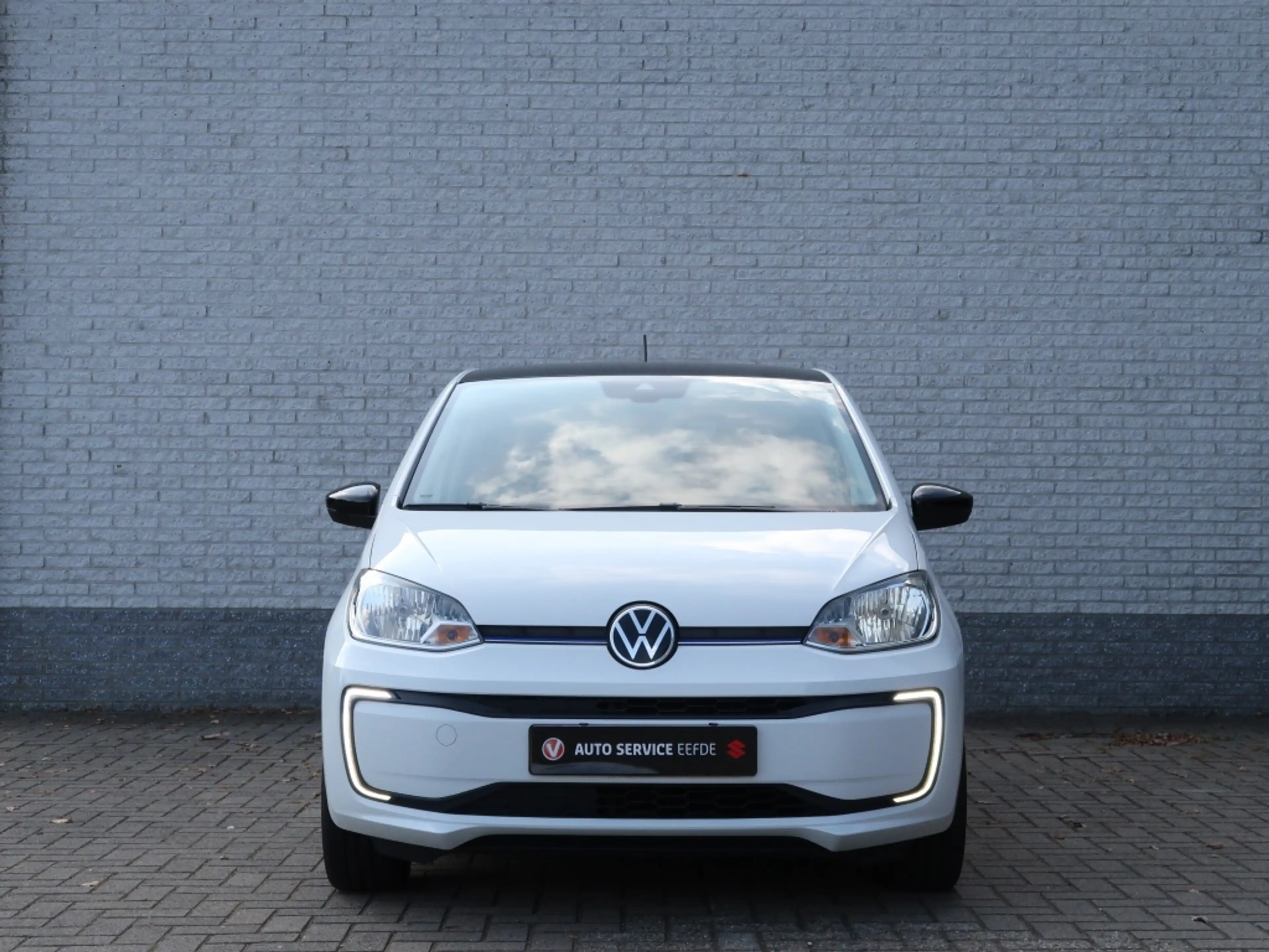 Volkswagen e-up! e-up! Style — photo 5
