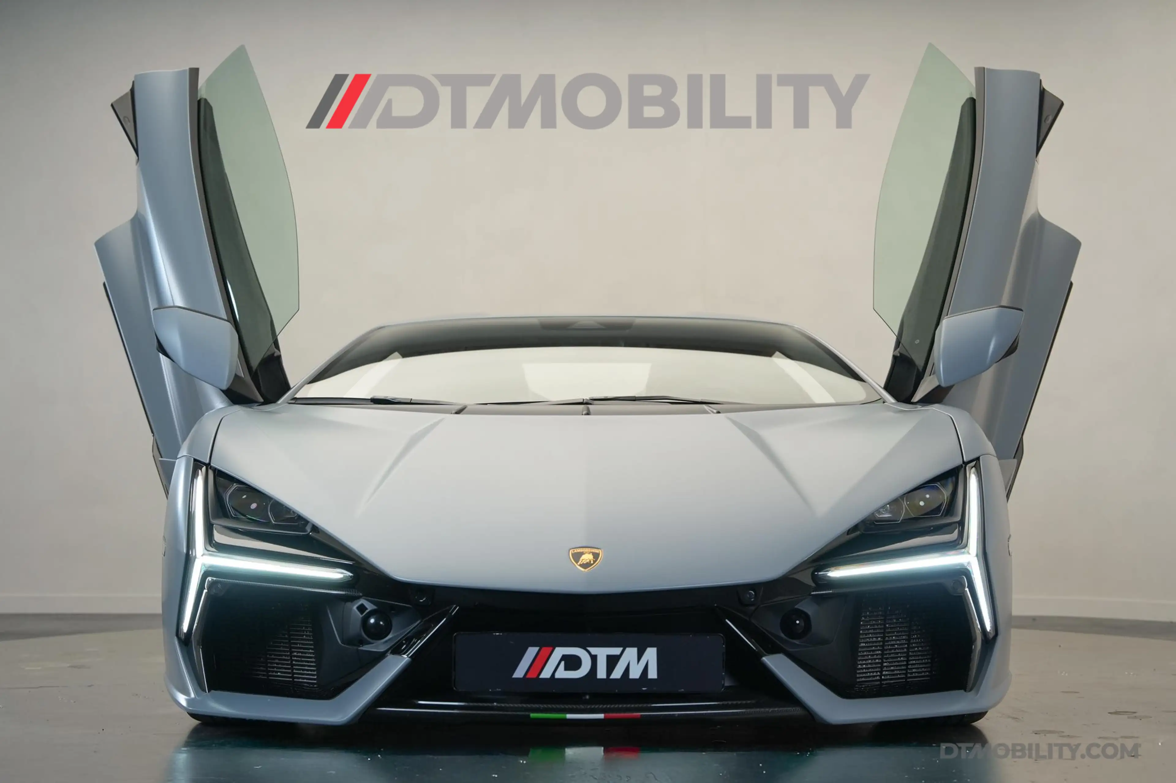 Lamborghini Revuelto | Passenger Display | Carbon Interior — photo 12