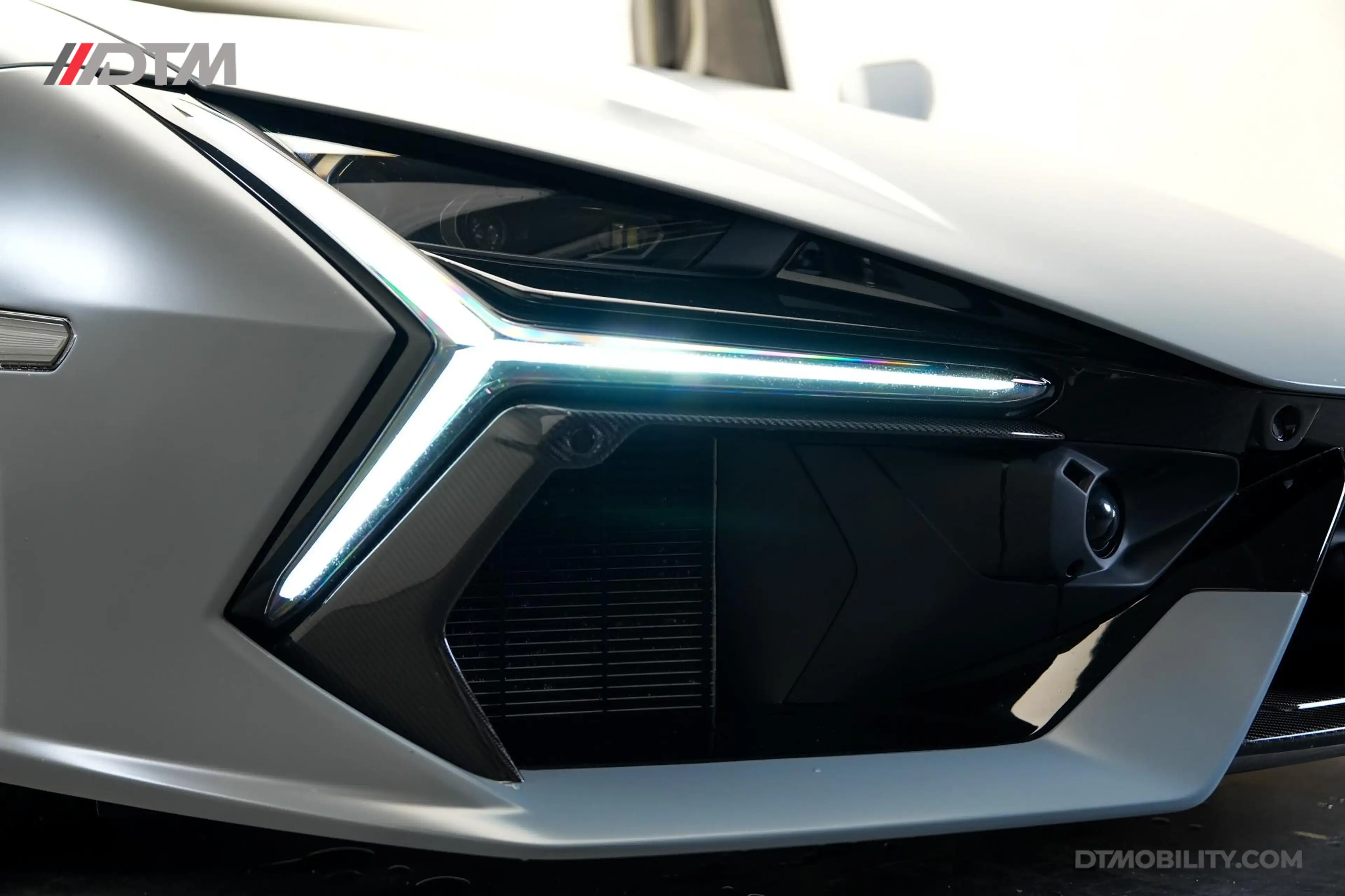 Lamborghini Revuelto | Passenger Display | Carbon Interior — photo 38