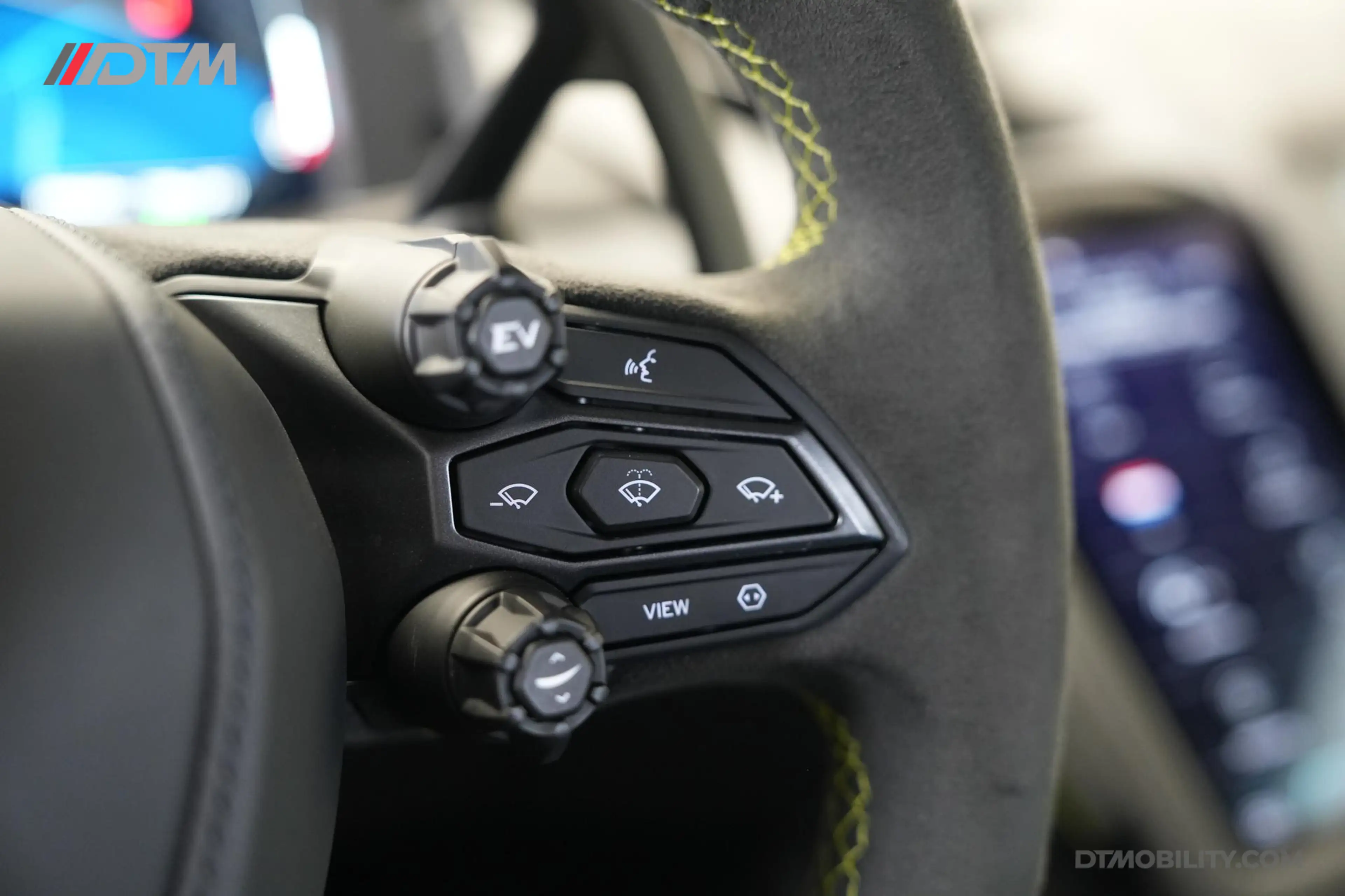 Lamborghini Revuelto | Passenger Display | Carbon Interior — photo 24