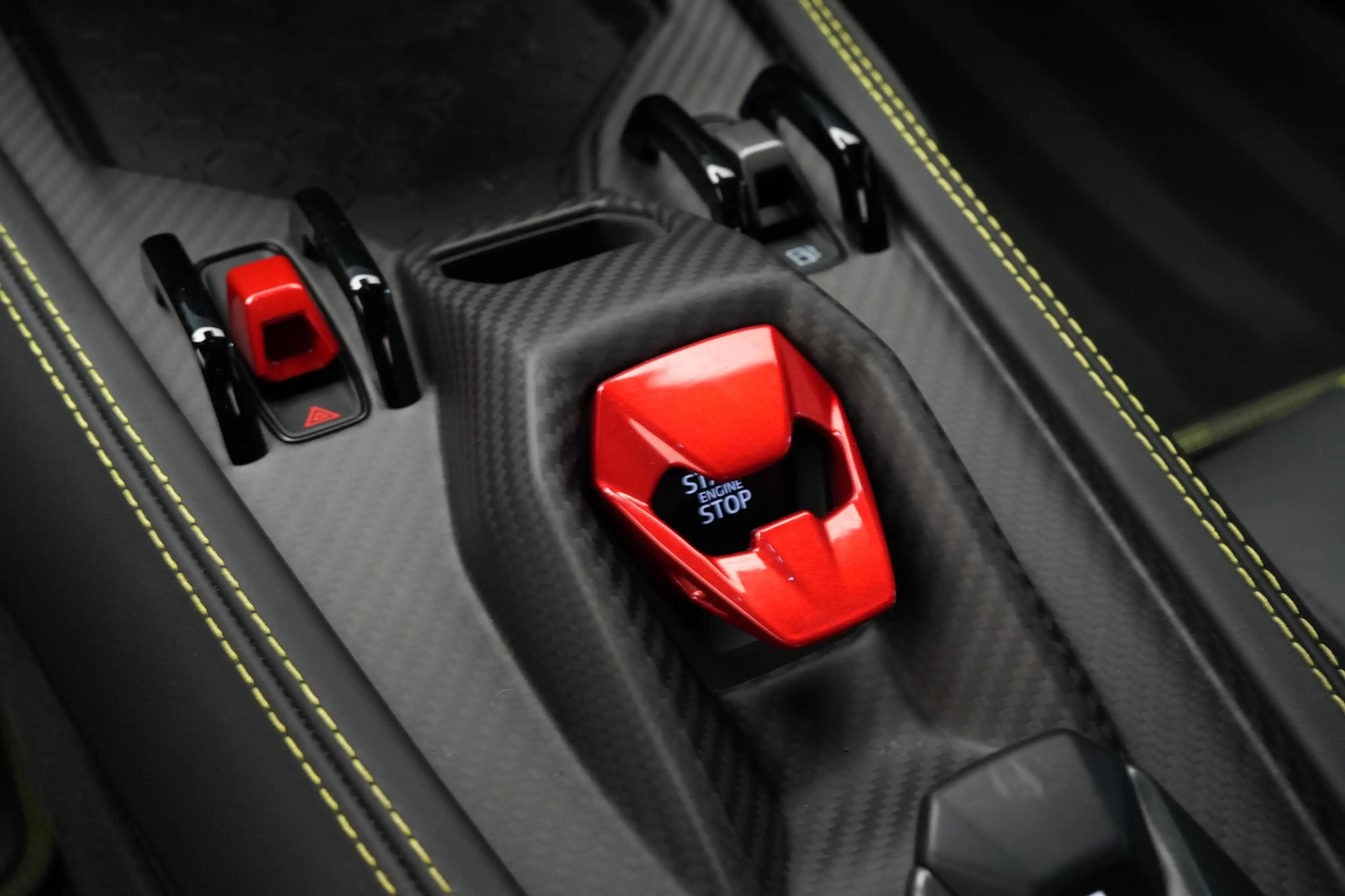 Lamborghini Revuelto | Passenger Display | Carbon Interior — photo 31