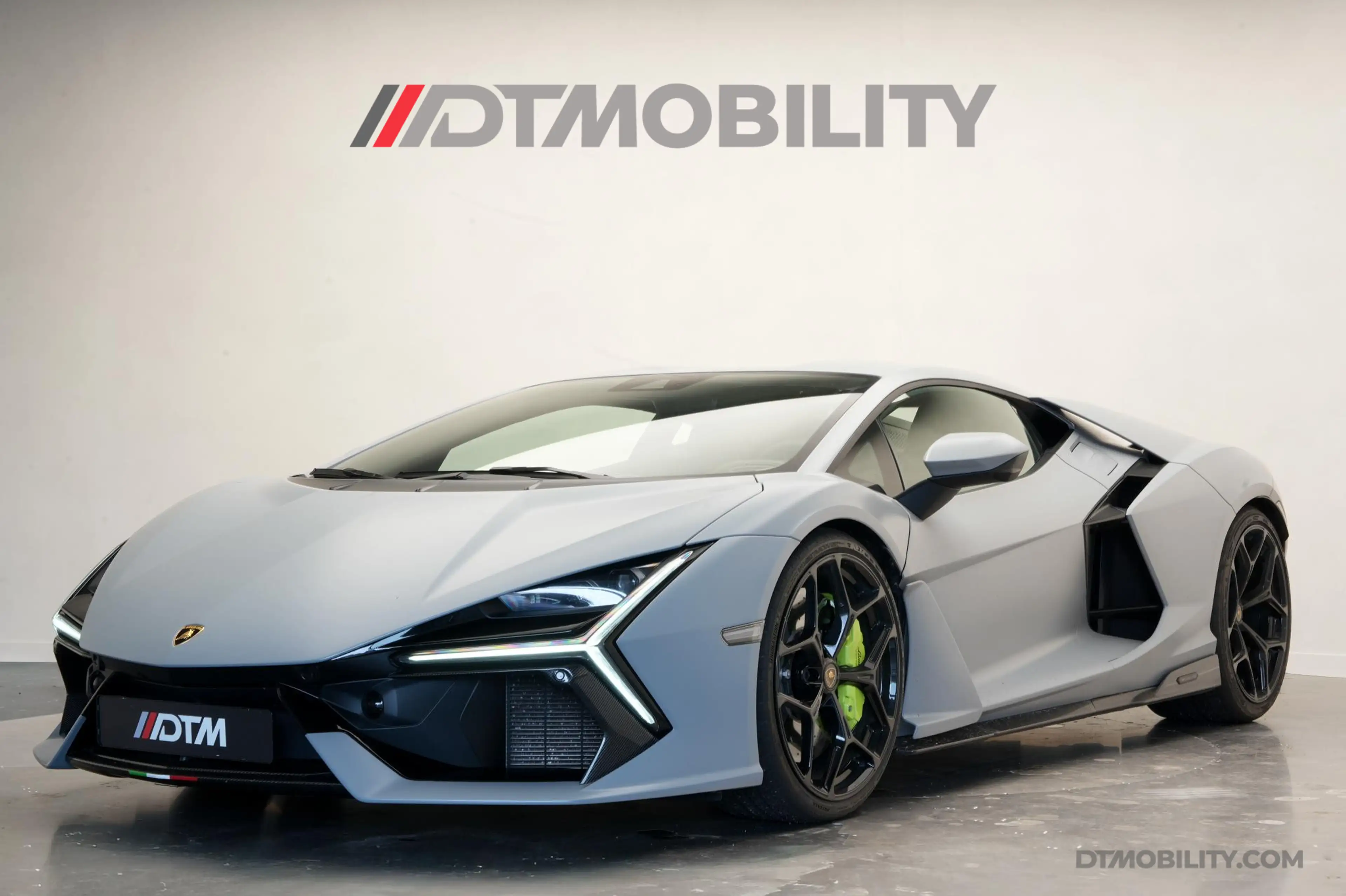 Lamborghini Revuelto | Passenger Display | Carbon Interior — photo 2