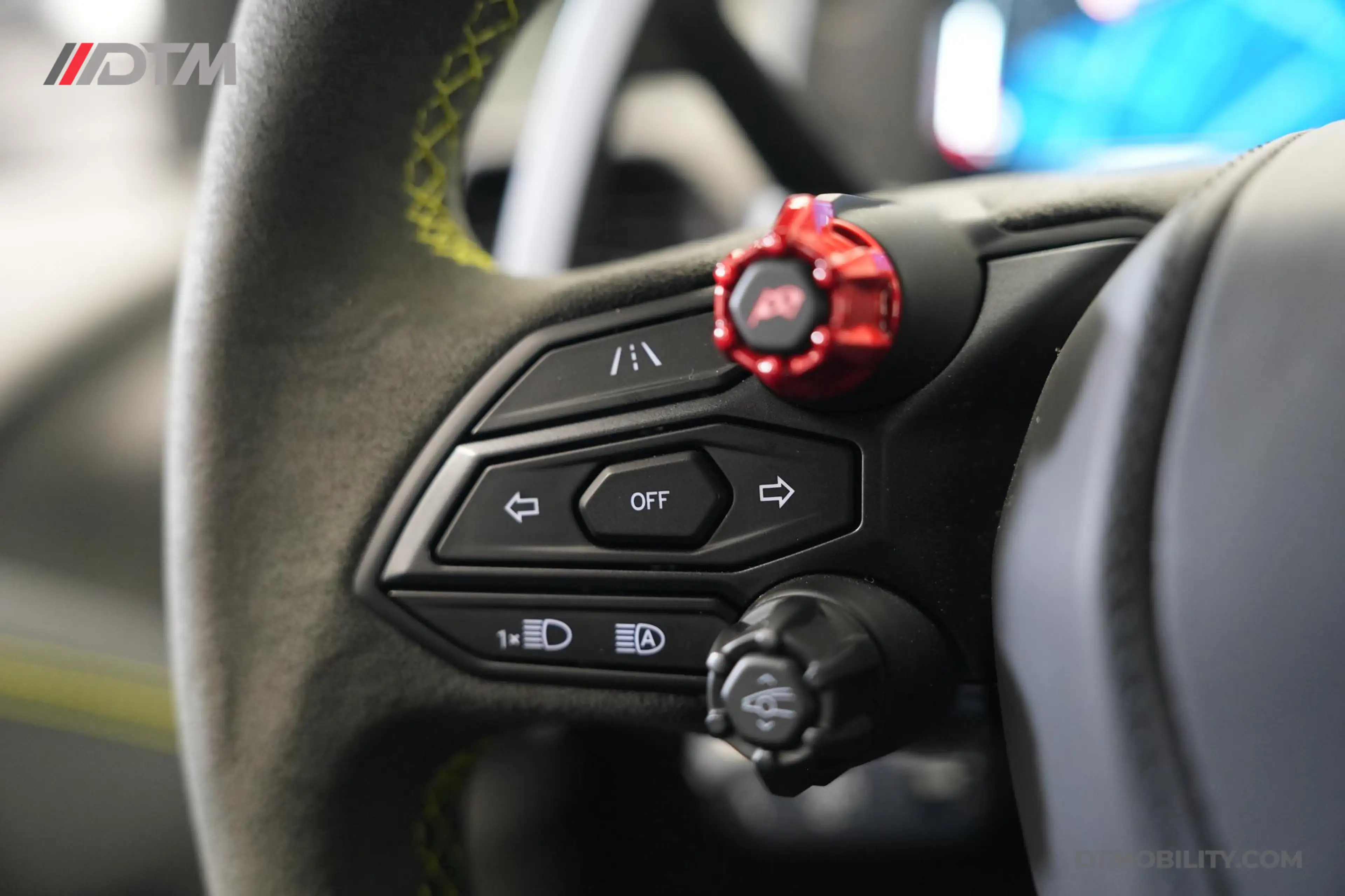 Lamborghini Revuelto | Passenger Display | Carbon Interior — photo 23