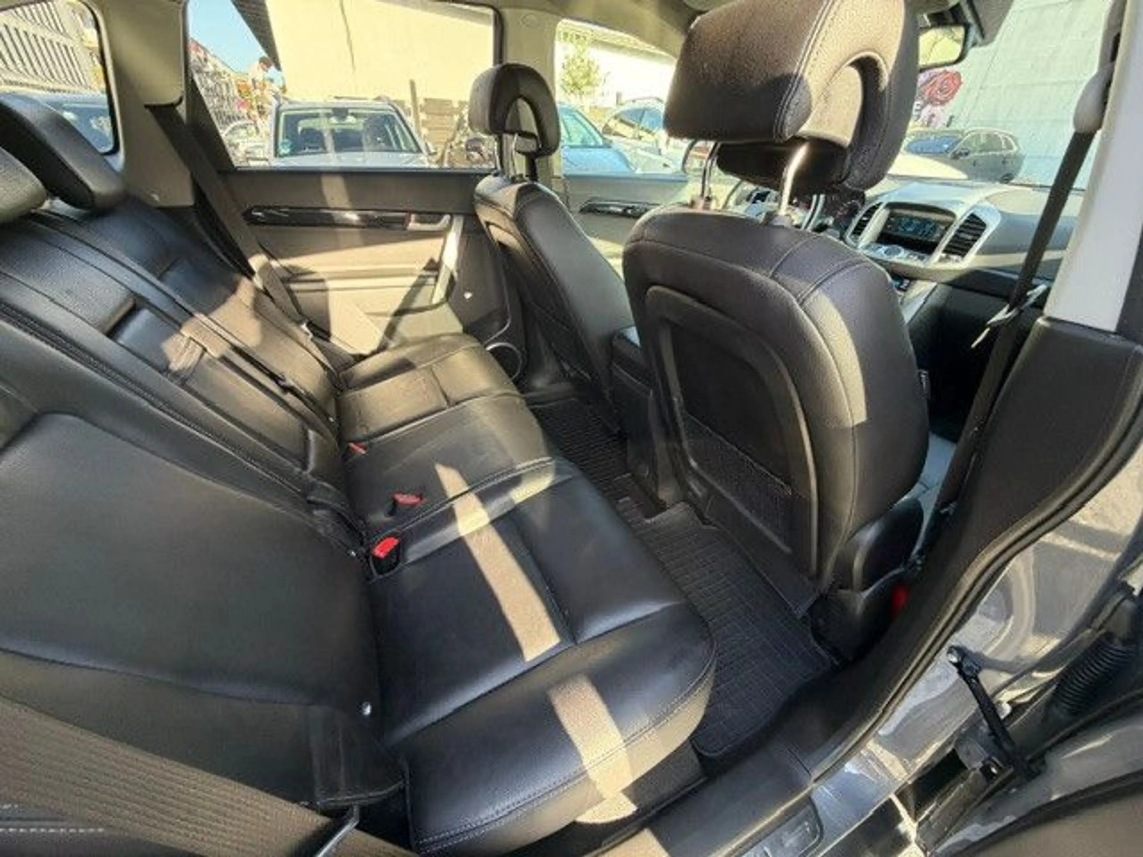 Chevrolet Captiva 2.2 D LT+ — photo 11