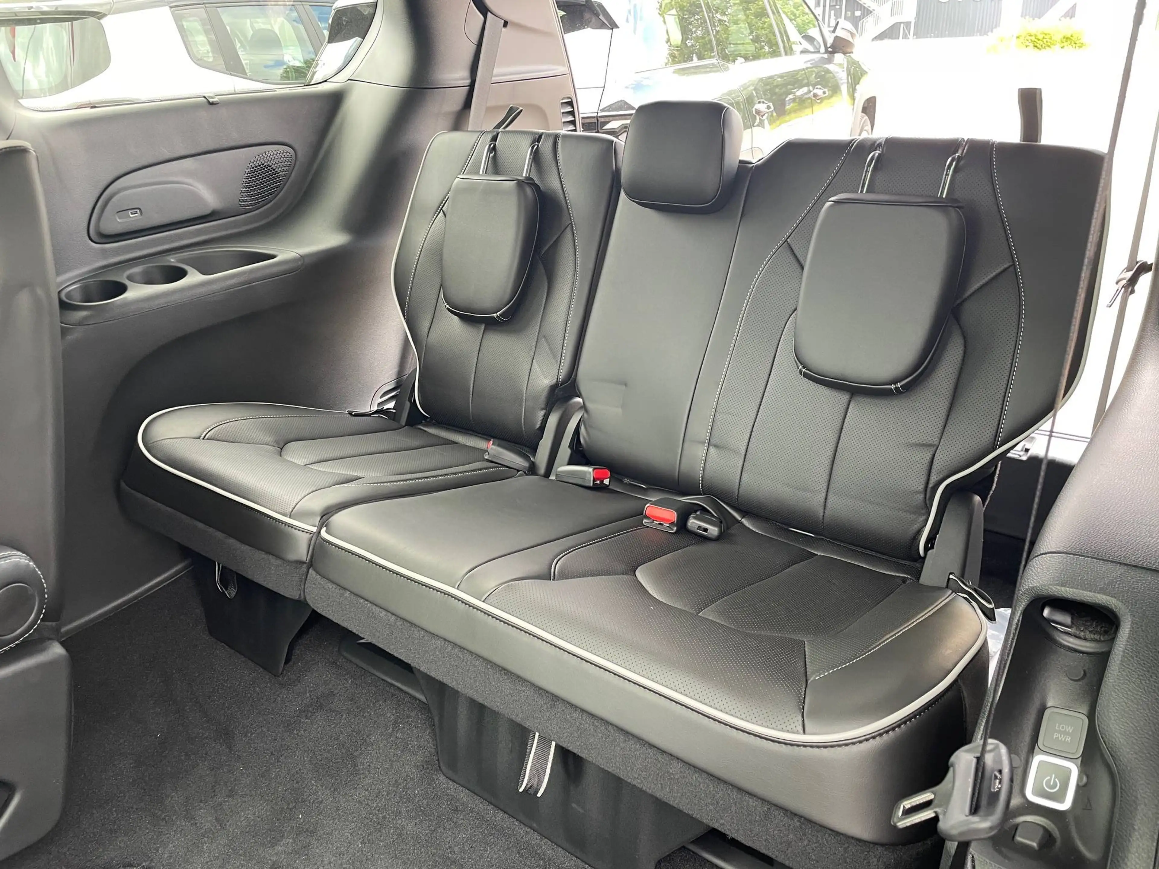 Chrysler Pacifica Limited 3,6 V6 4X4 — photo 8