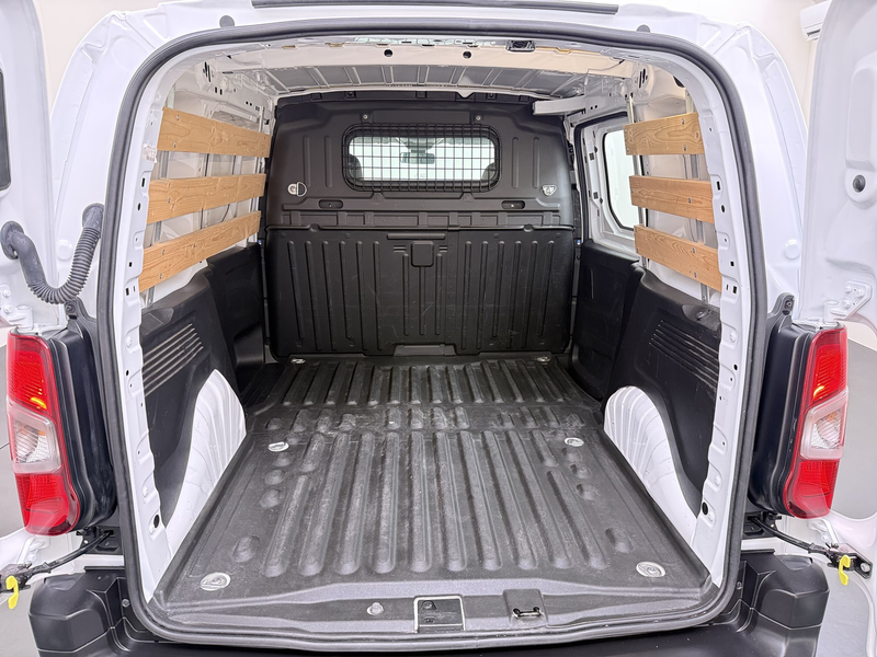 Peugeot Partner 1.2 PureTech BENZINE, EX LEASE AIRCO, Navigatie, C — photo 8