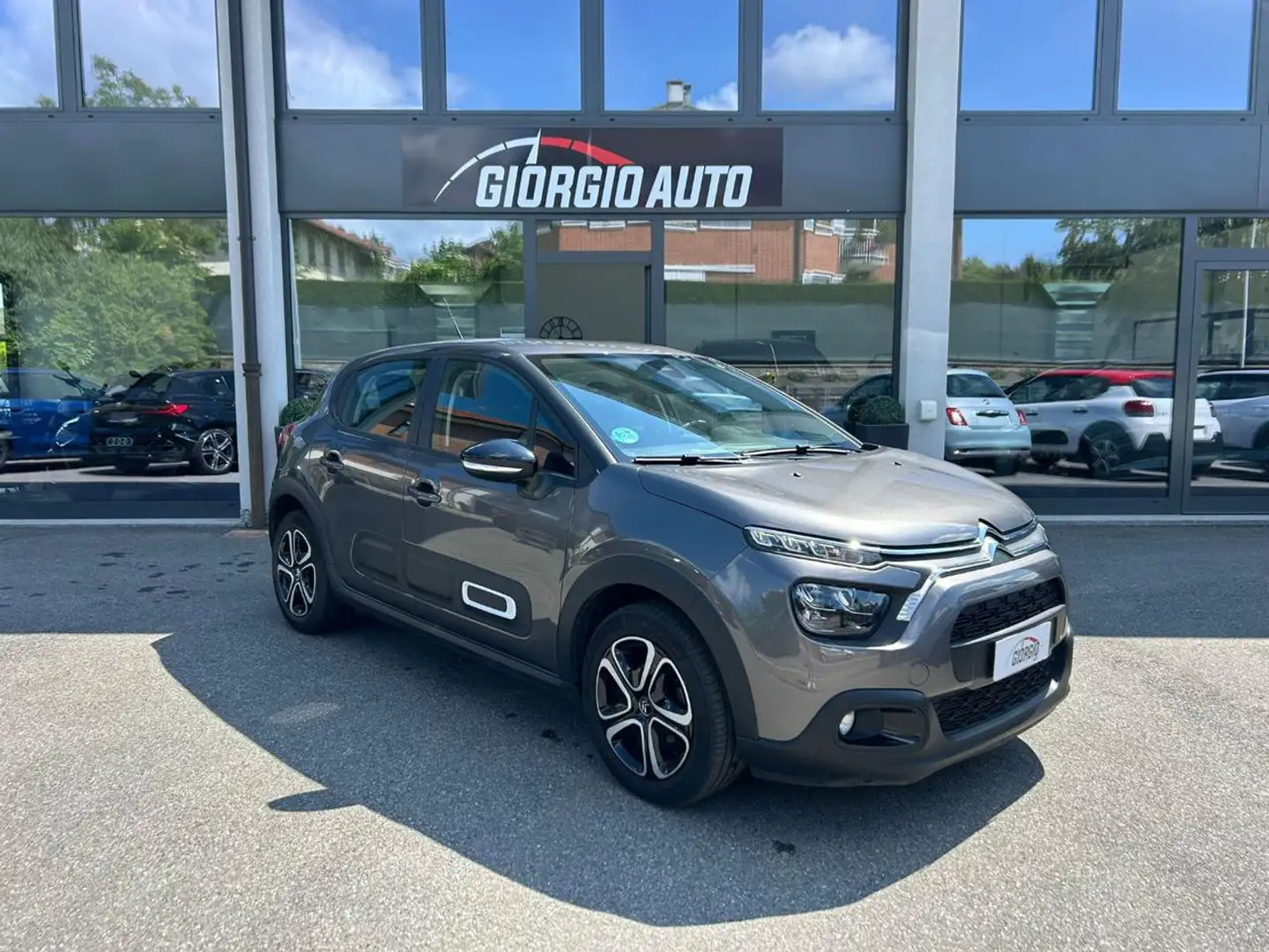 Citroen C3 PureTech 83 S&S Plus Grau - 1