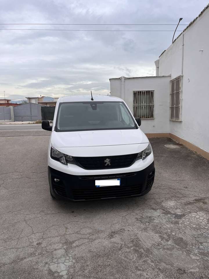 Peugeot Partner BLUE HDI 100 L1 FURGONE PREMIUM