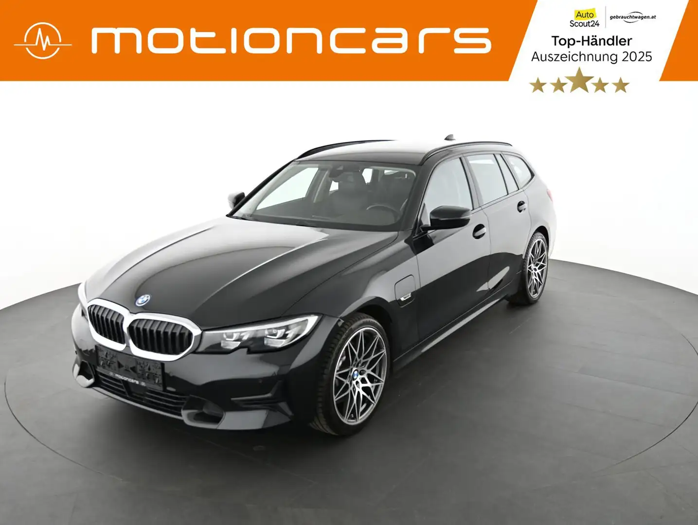 BMW 330 - 330e 2.0 Sport Line Touring Aut. Pickerl NEU Schwarz - 1
