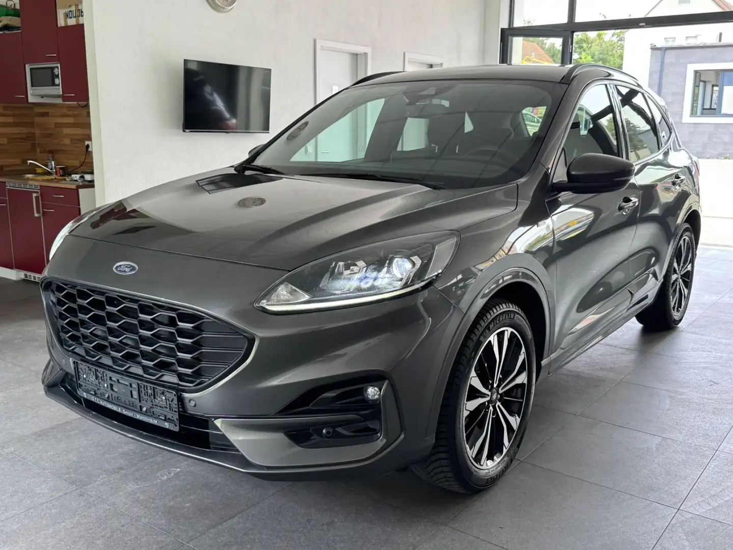 Ford Kuga 2.0  ST-Line-4WD-Kamera-Digitaltacho-LED Grau - 1