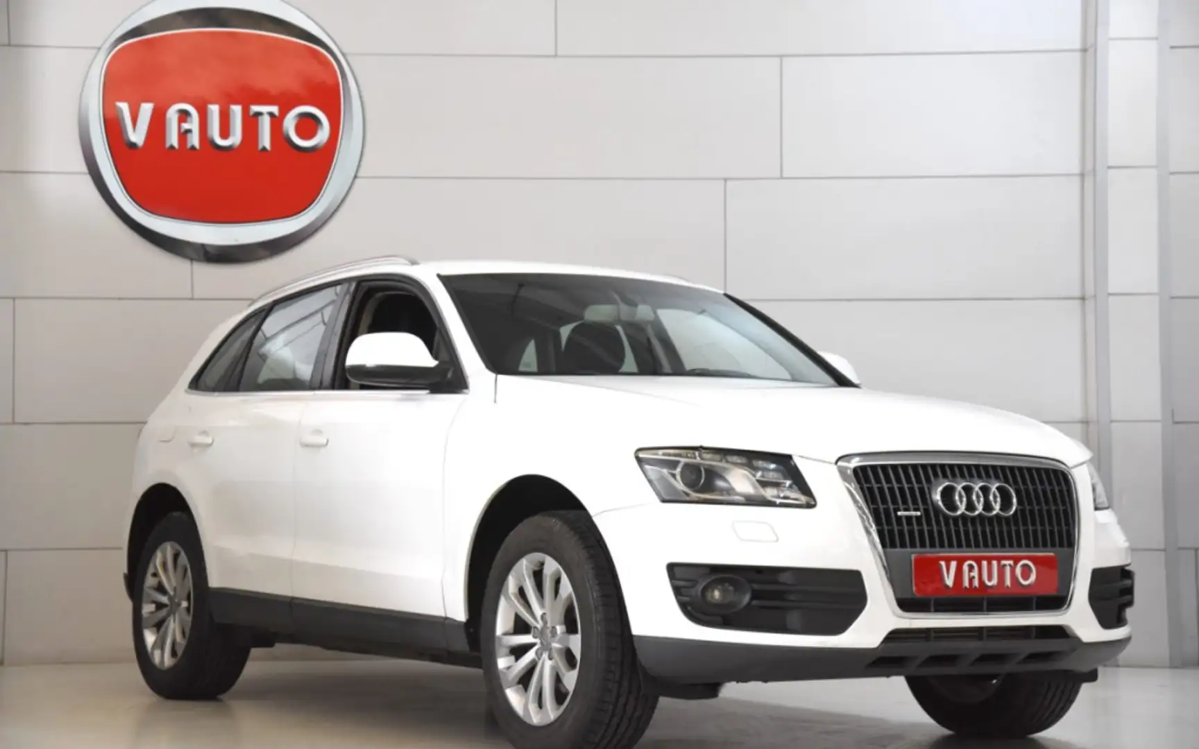 Audi Q5 2.0TDI quattro S-T 170 DPF Wit - 2