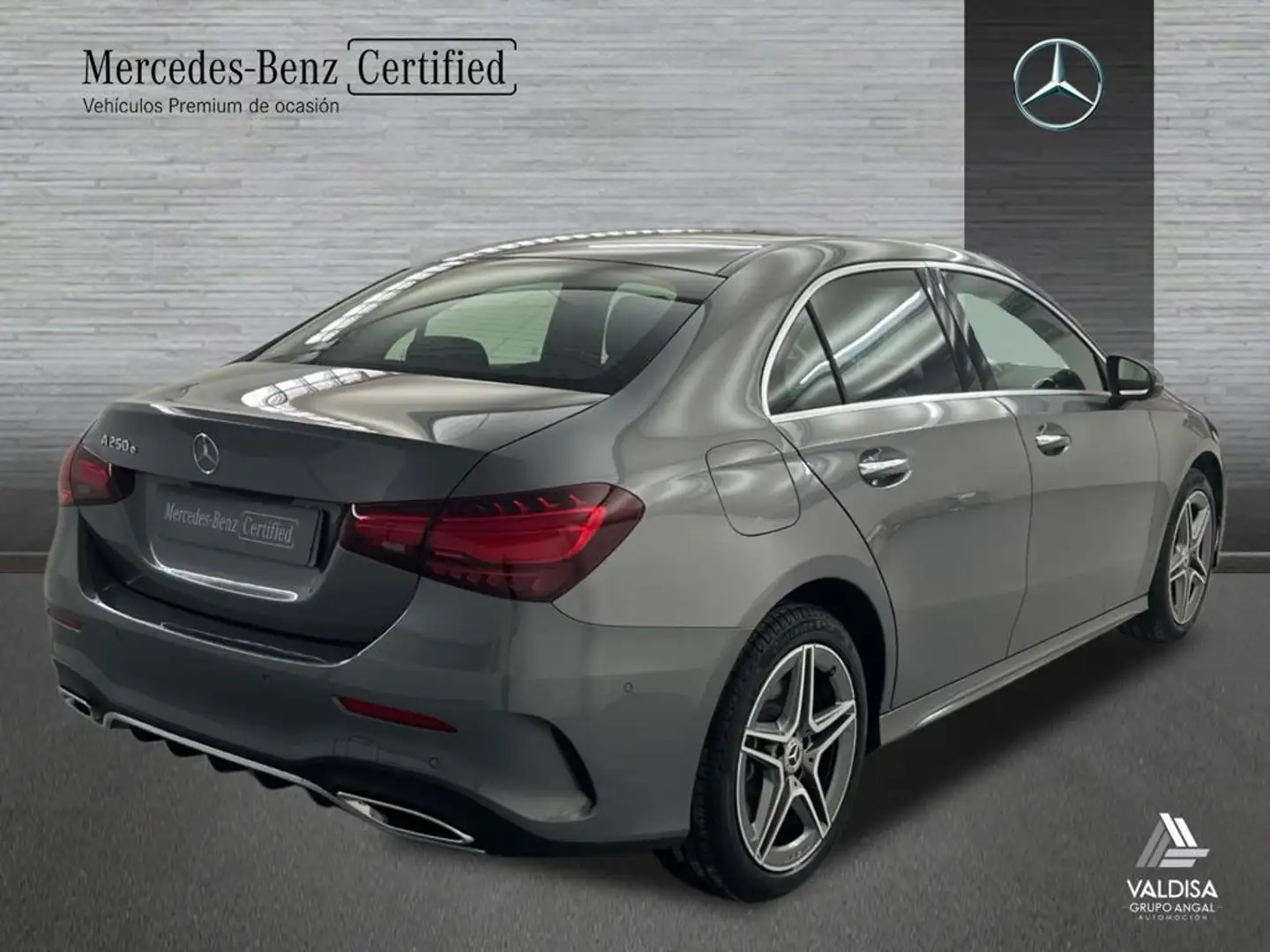 Mercedes-Benz A 250 e Berlina con tecnologí híbrida EQ - 2