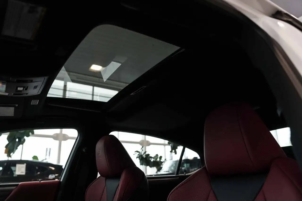 Lexus ES снимка Lexus ES