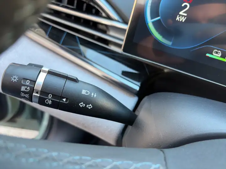 BYD Seal Design RWD 2024, foto 19