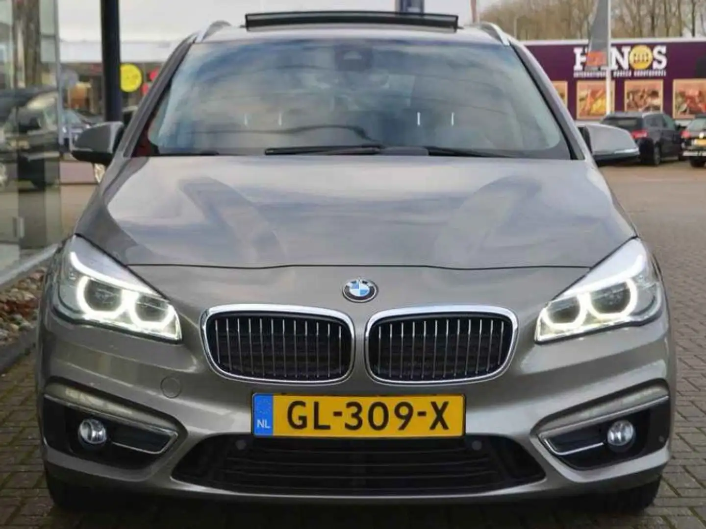 BMW 220 220 220d Luxury Goud - 1