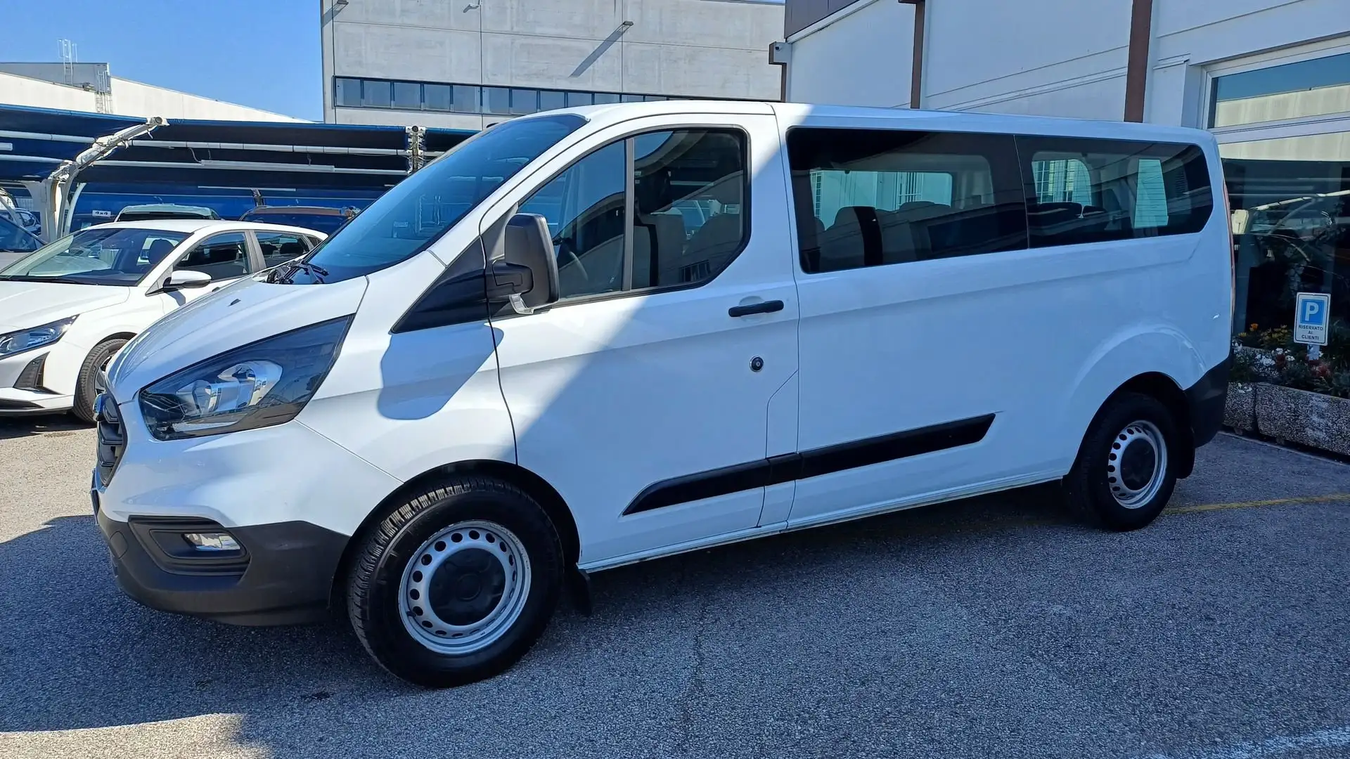 Ford Transit Custom 320 2.0 TDCi PL Combi Trend Bianco - 1