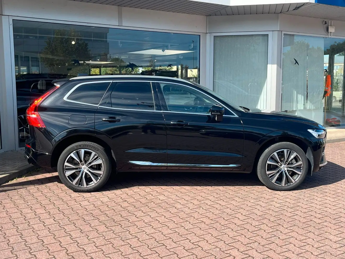 Volvo XC60 T8 AWD Recharge Inscription Geartronic Noir - 2