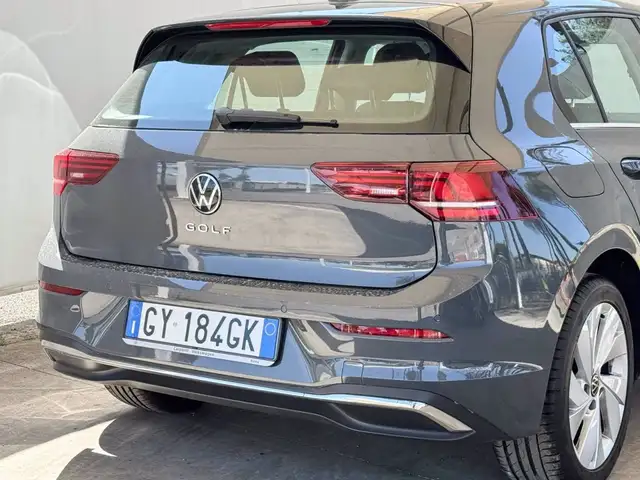 Volkswagen Golf view 17