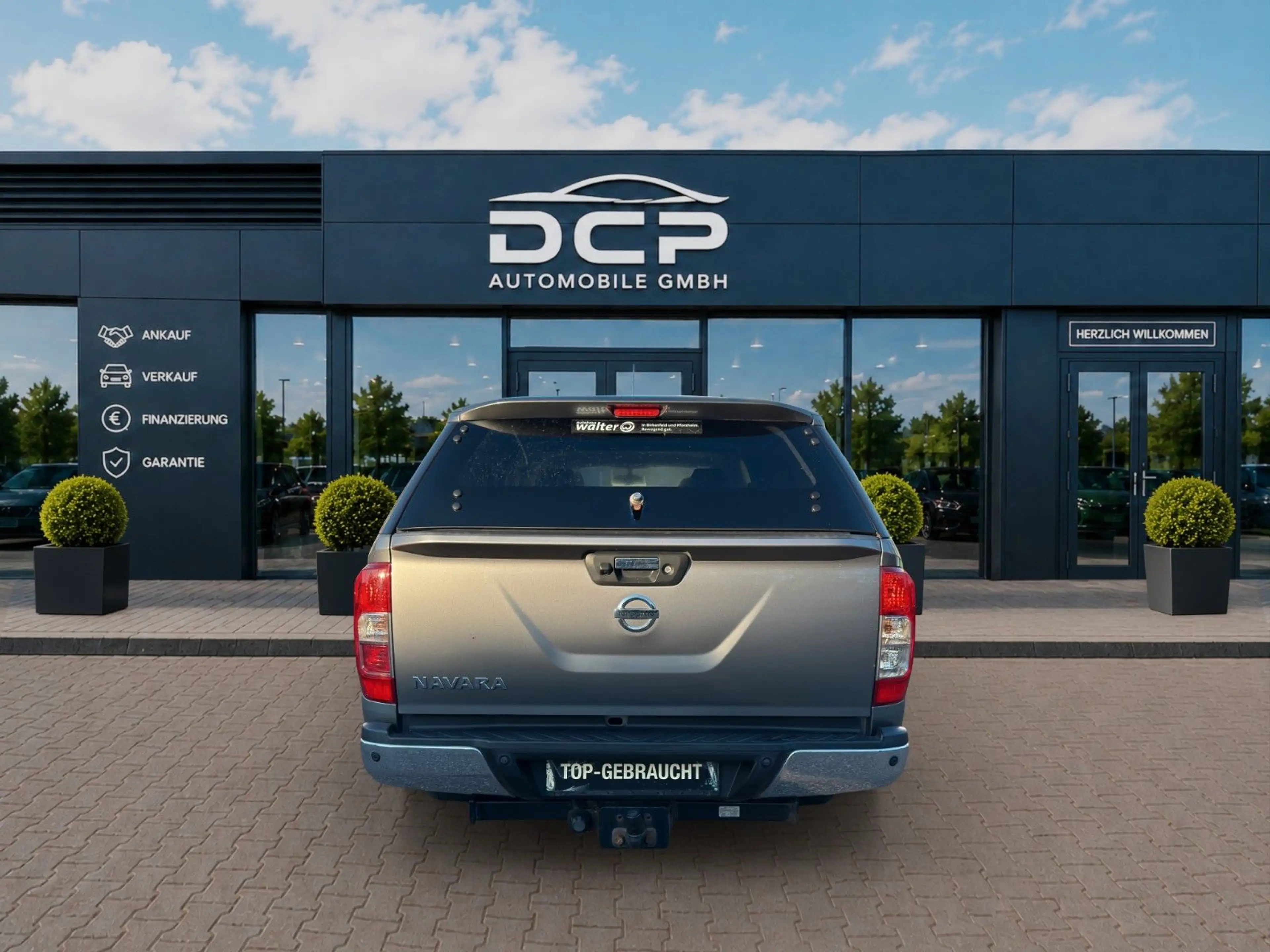 Nissan Navara NP300 Tekna Double Cab 4x4,Leder,LED — photo 6