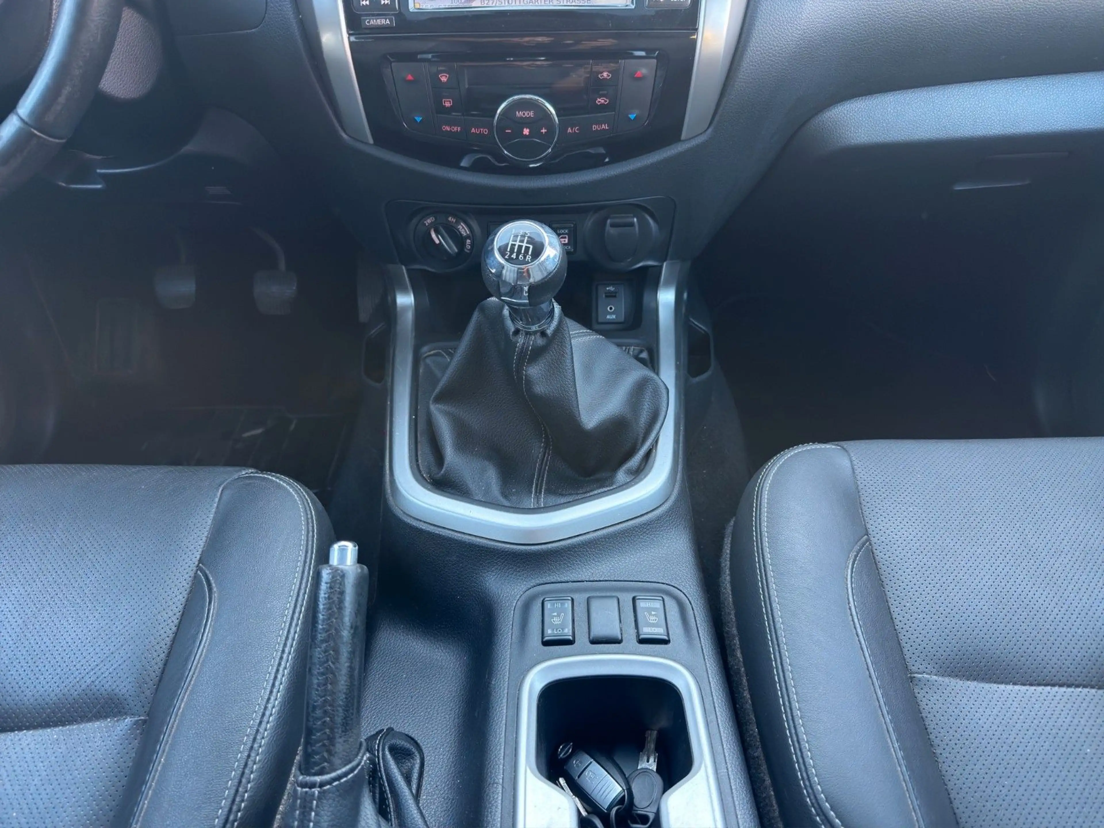 Nissan Navara NP300 Tekna Double Cab 4x4,Leder,LED — photo 15