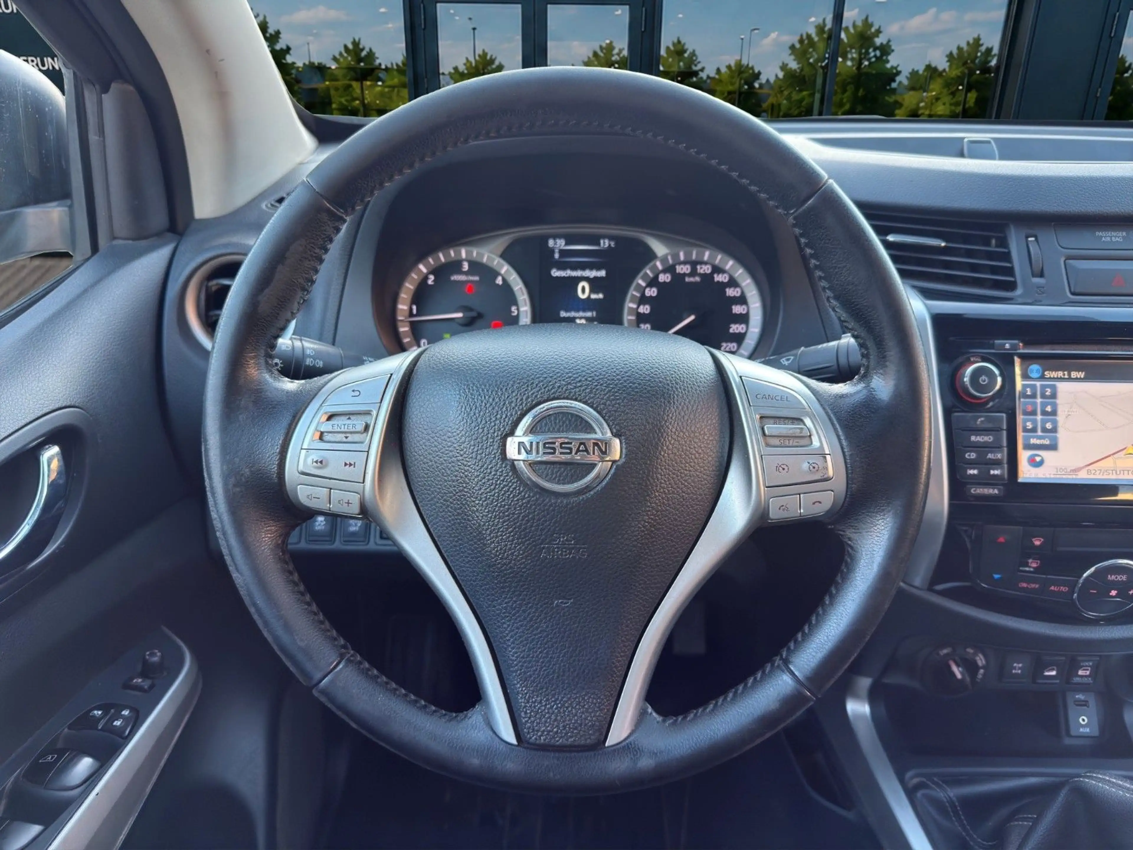 Nissan Navara NP300 Tekna Double Cab 4x4,Leder,LED — photo 12
