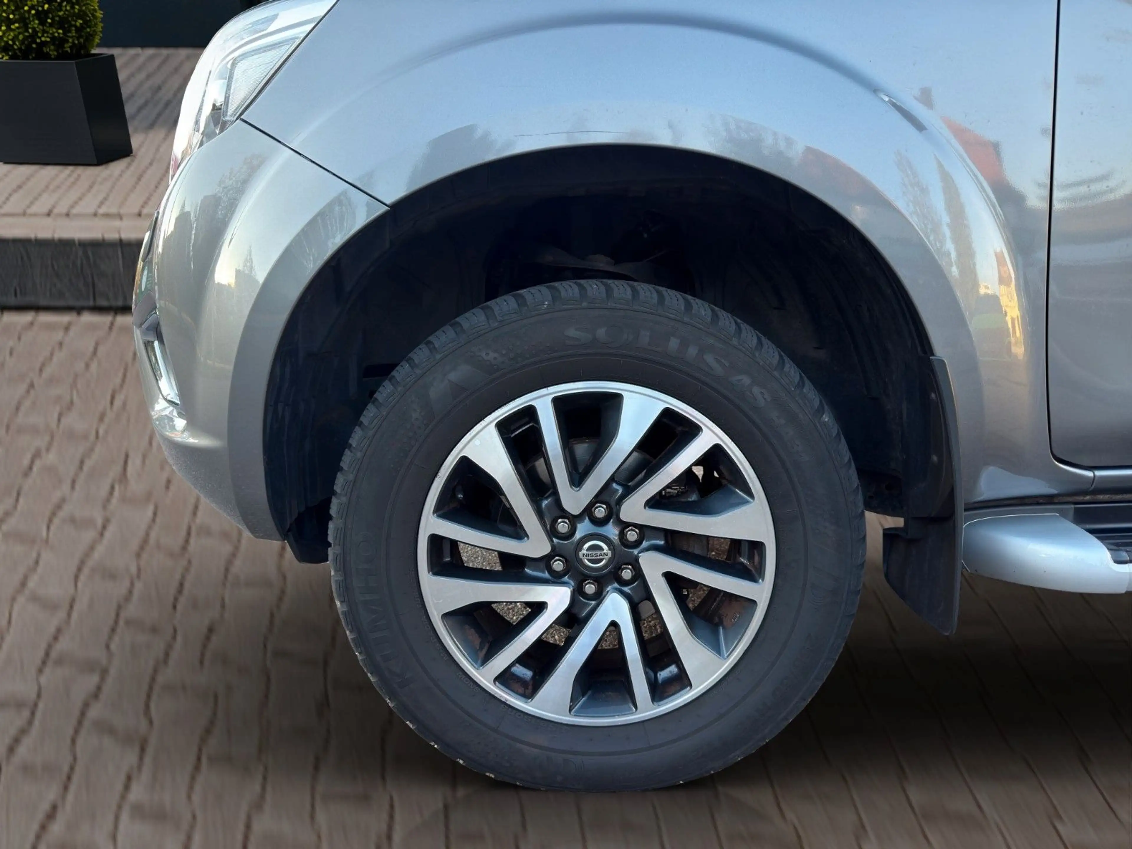 Nissan Navara NP300 Tekna Double Cab 4x4,Leder,LED — photo 20