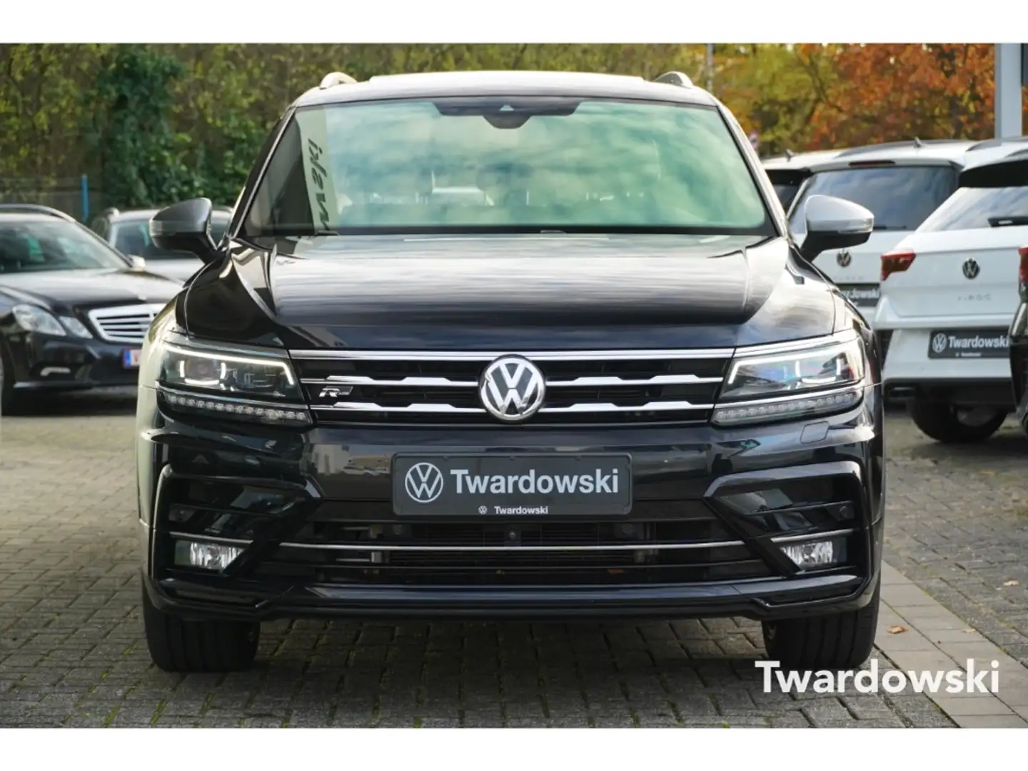 Volkswagen Tiguan Allspace Highline R-Line AHK Pano HUD 7-Si Negro - 2