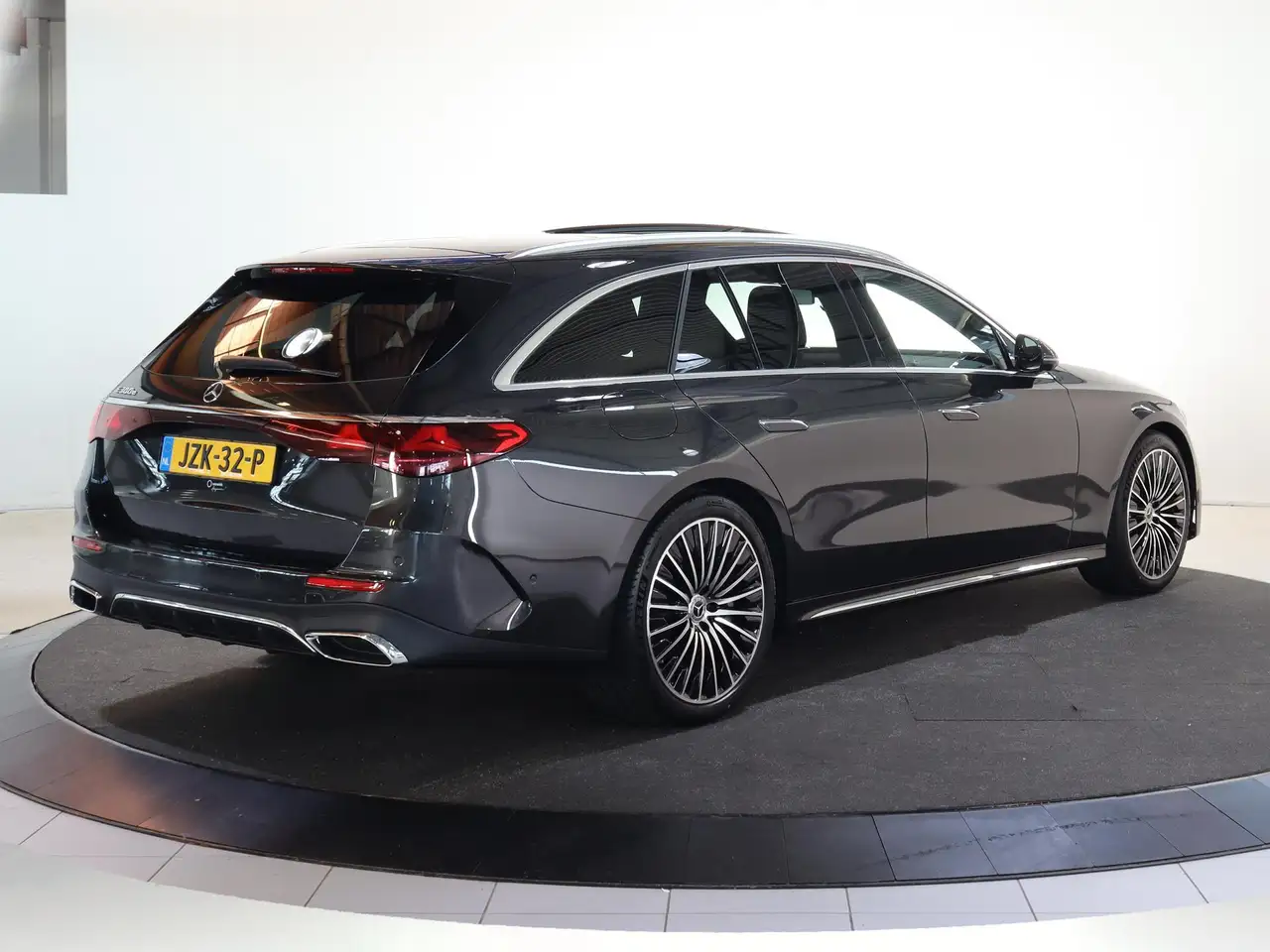 Mercedes-Benz E-Class 2026