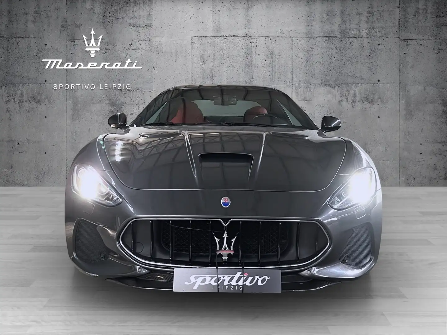 Maserati GranTurismo MC Серый - 2