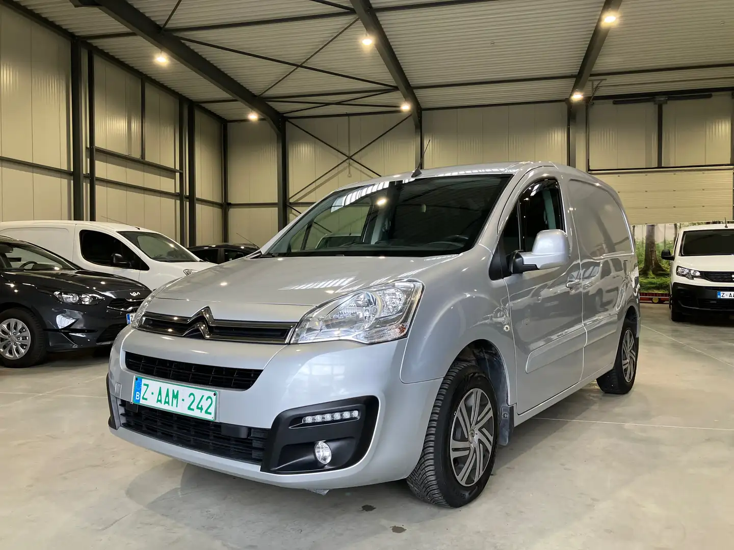 Citroen Berlingo 1,6HDI 100PK 1 EIG. 3-ZIT 12M OMNIUMGARANTIE Argent - 1