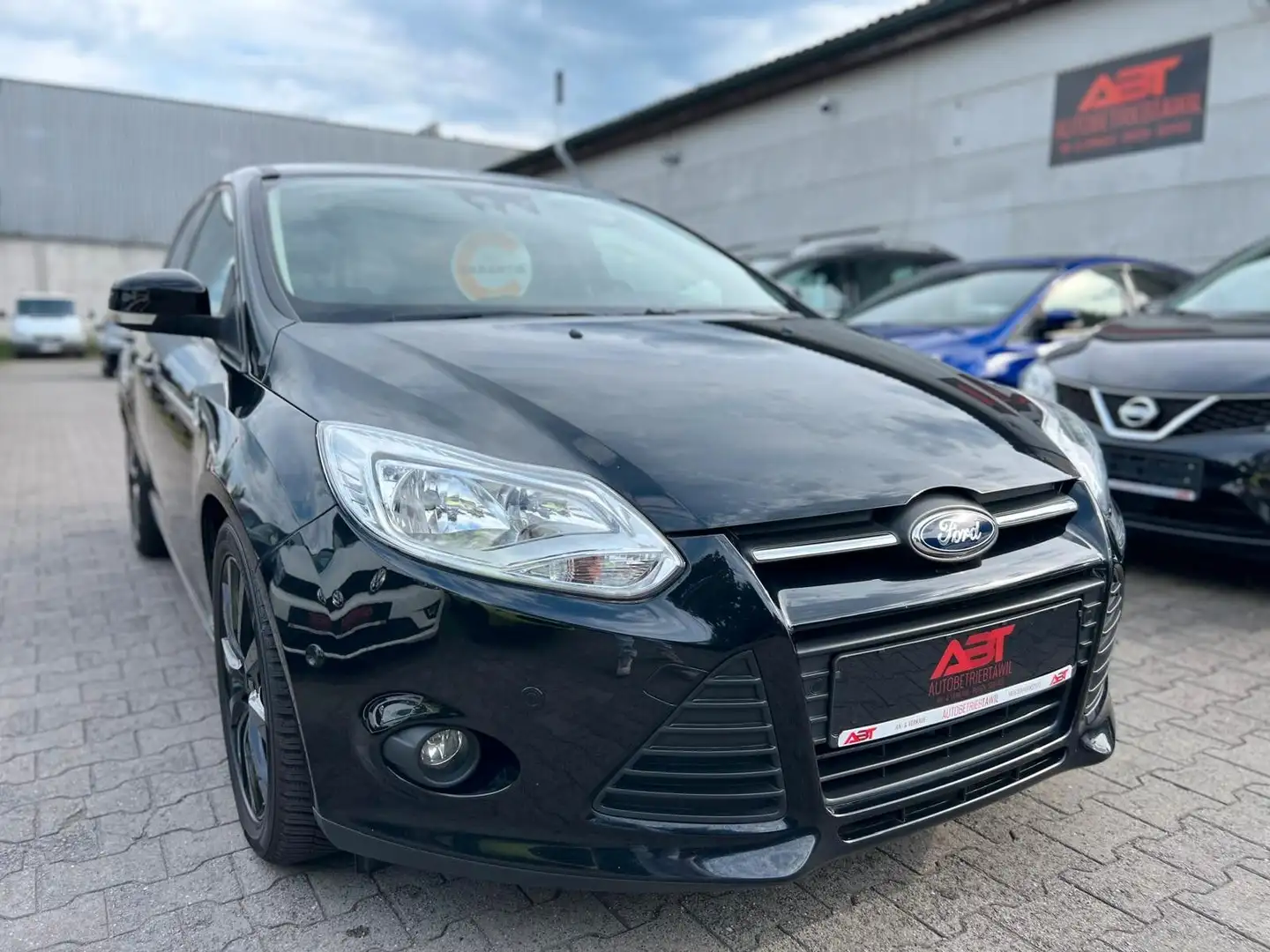 Ford Focus TÜV NEU, Klima, PDC, ZR, 2.Hand Zwart - 1