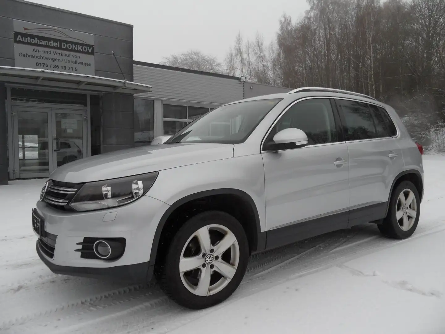 Volkswagen Tiguan Sport & Style 4Motion Silber - 1