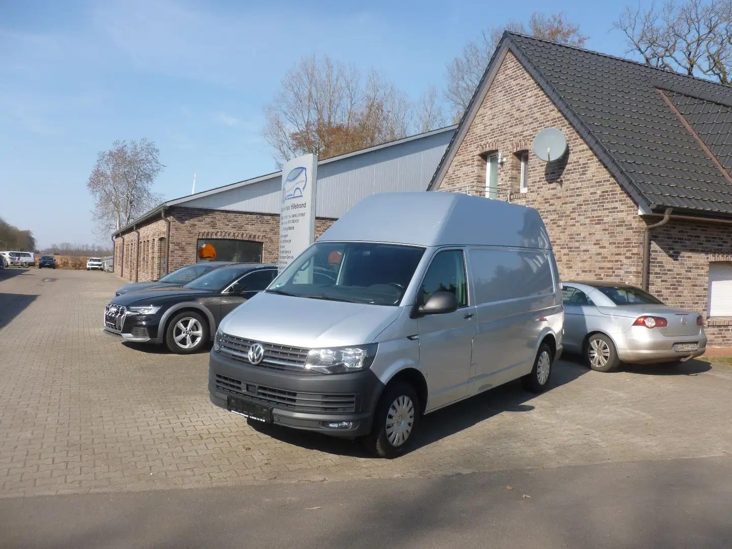 Volkswagen T6 Transporter Kasten-Kombi Kasten Hochdach lang Silber - 2