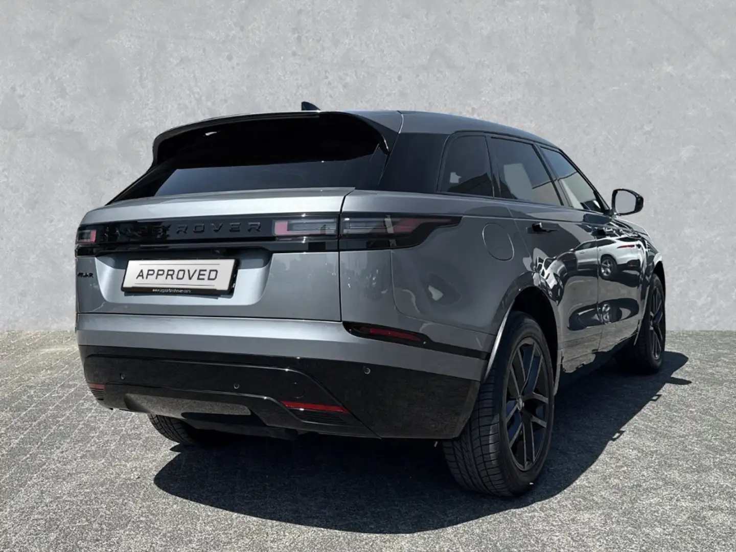 Land Rover Range Rover Velar D200 R-Dynamic SE Pano Winter BlackPack 20 Zoll Gris - 2