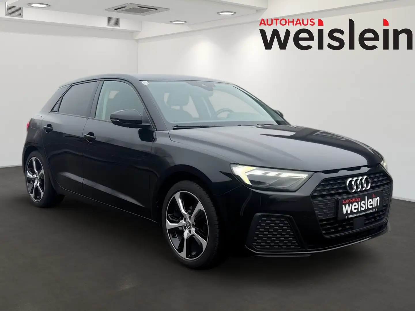 Audi A1 25 TFSI Schwarz - 2