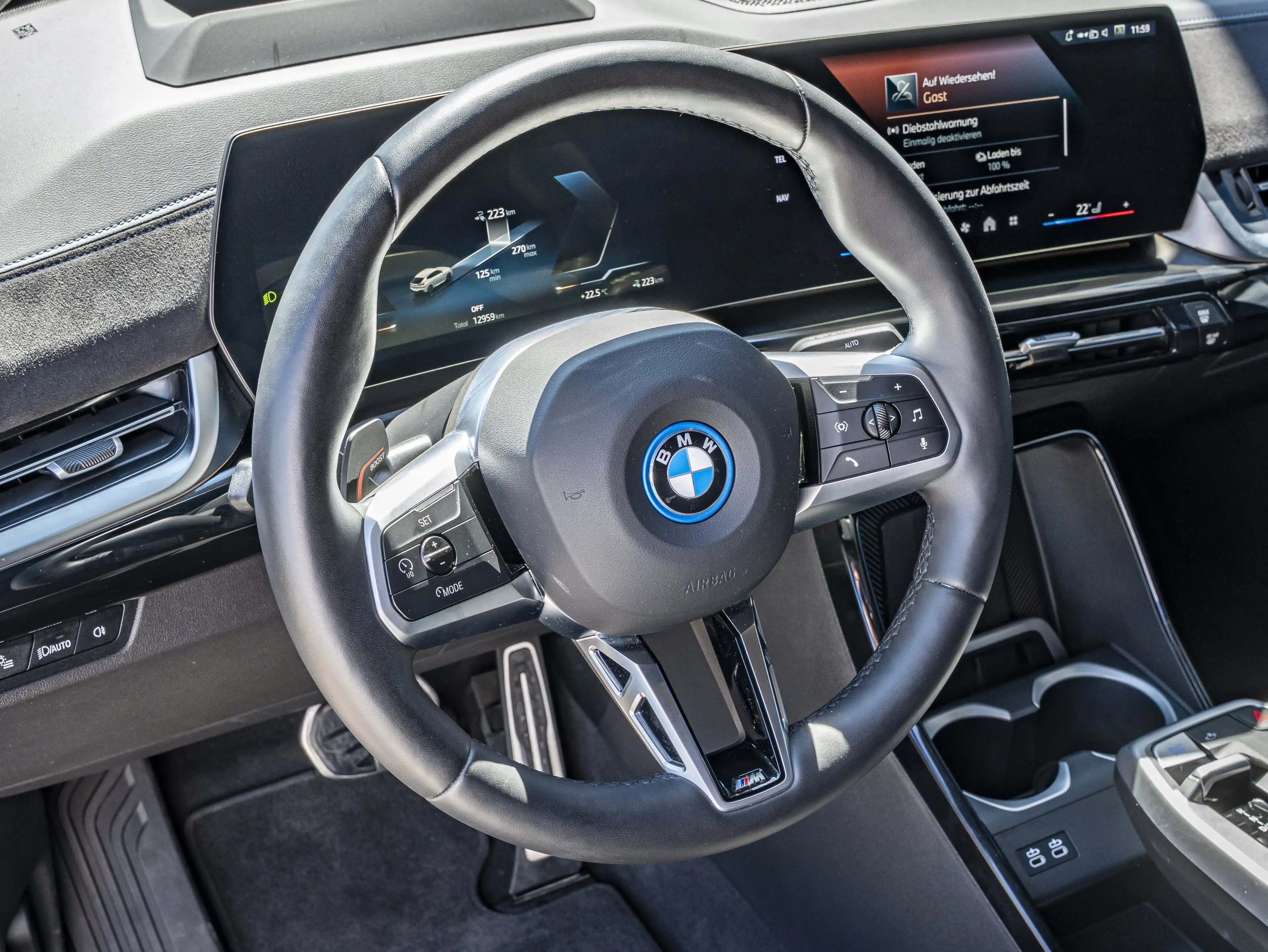 BMW iX2 xDrive30 M-Sport Pro 19Z DA+ 360° H/K AHK HUD — photo 14