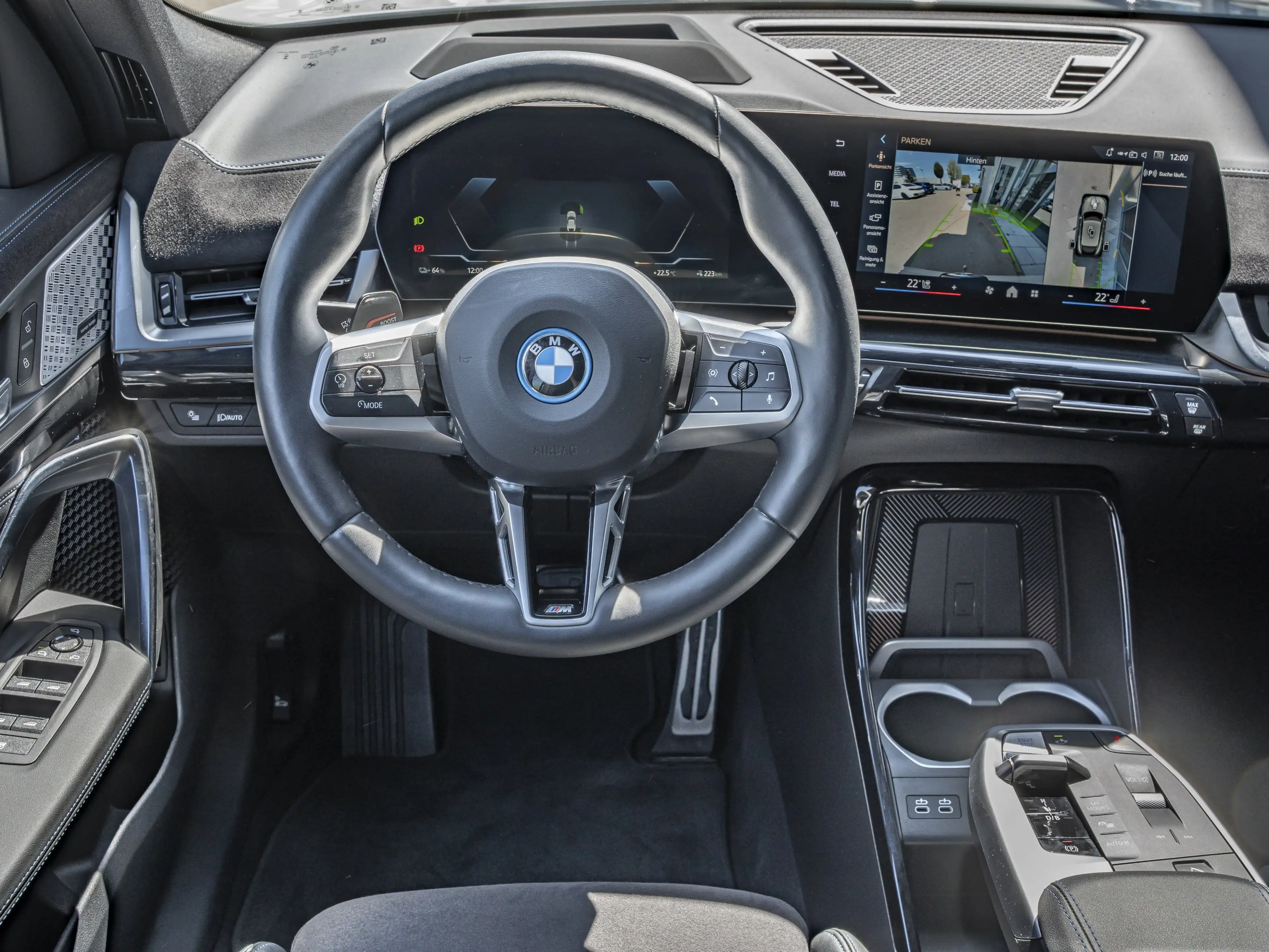 BMW iX2 xDrive30 M-Sport Pro 19Z DA+ 360° H/K AHK HUD — photo 13