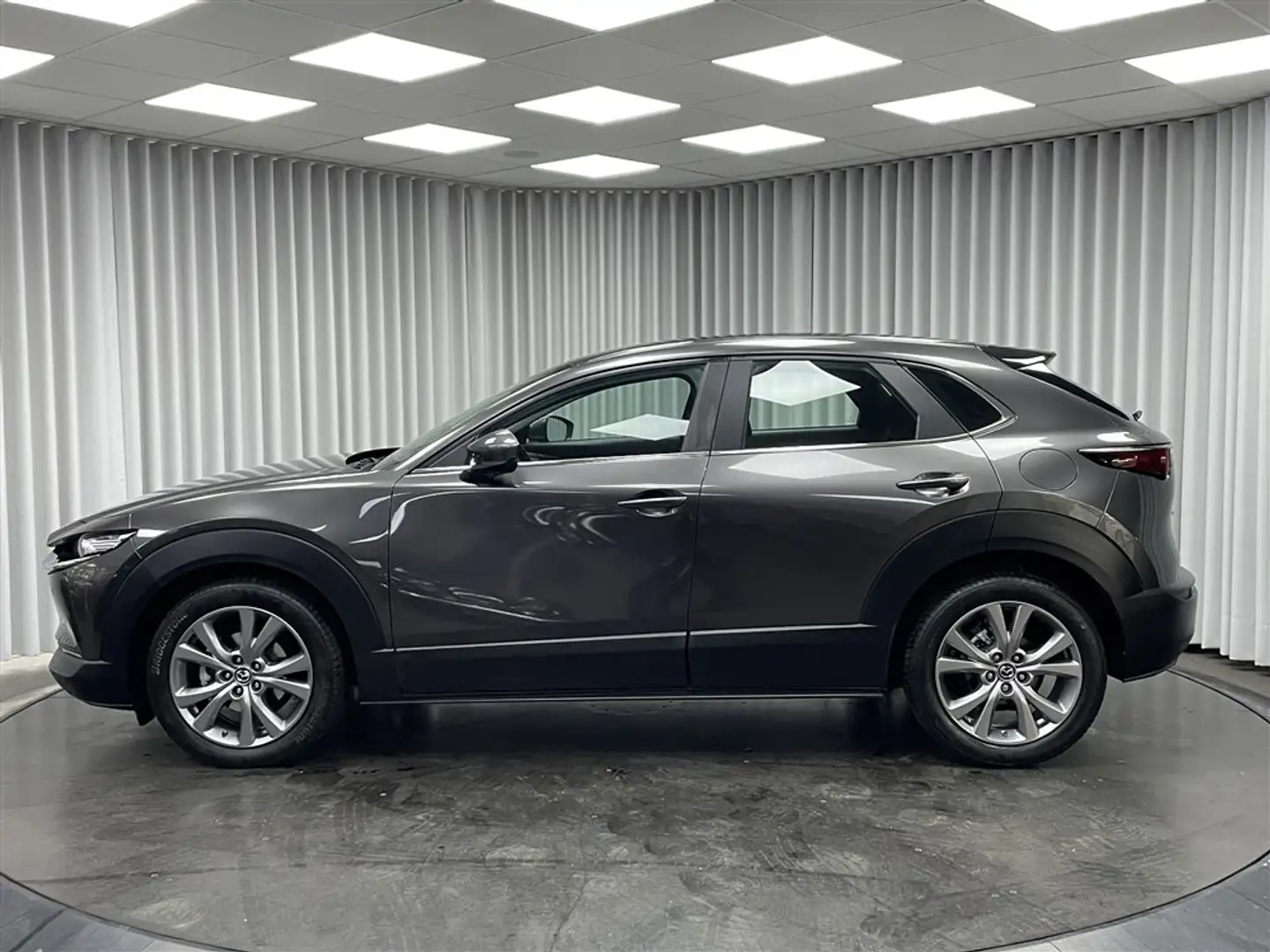 Mazda CX-30 2.0i E SkyactiveG / Aut / LED / ACC / Cam 360° ... Gris - 2