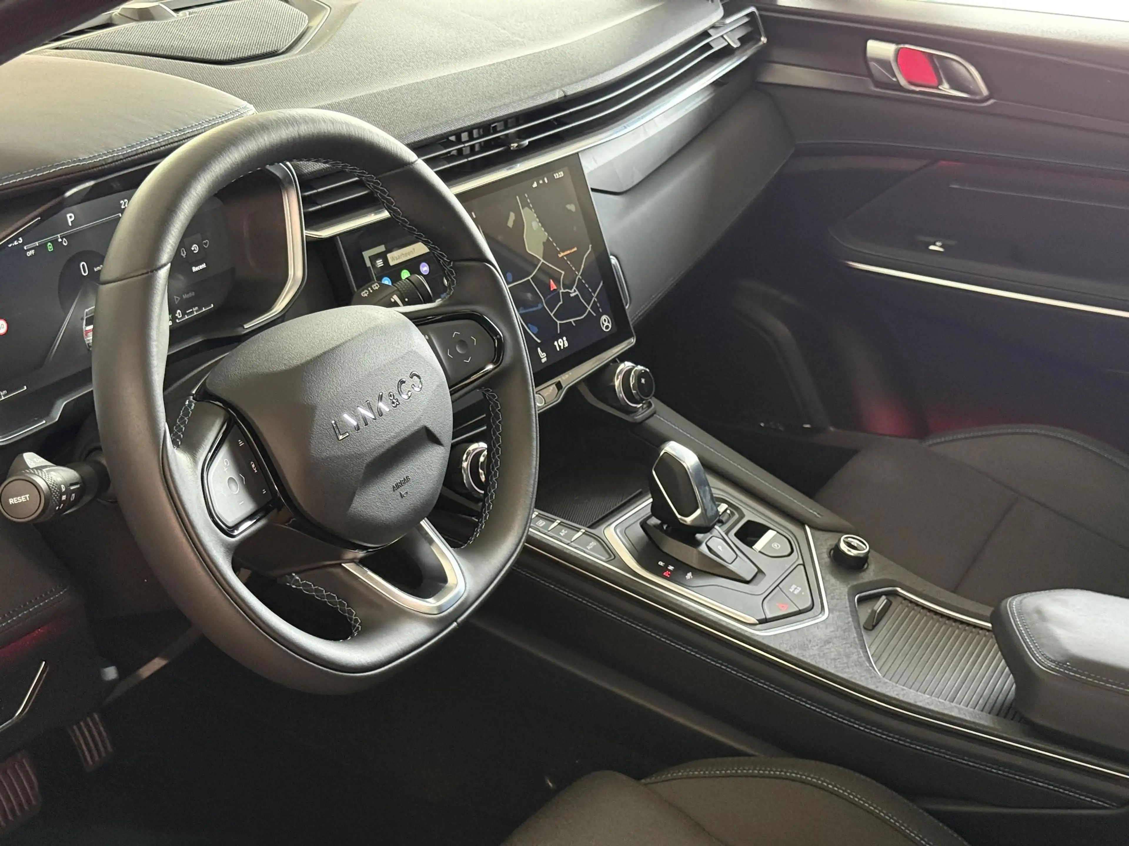 Lynk & Co 01 1.5 PHEV 261pk | Blackline | Zwarte hemel | Rolhoe — photo 14