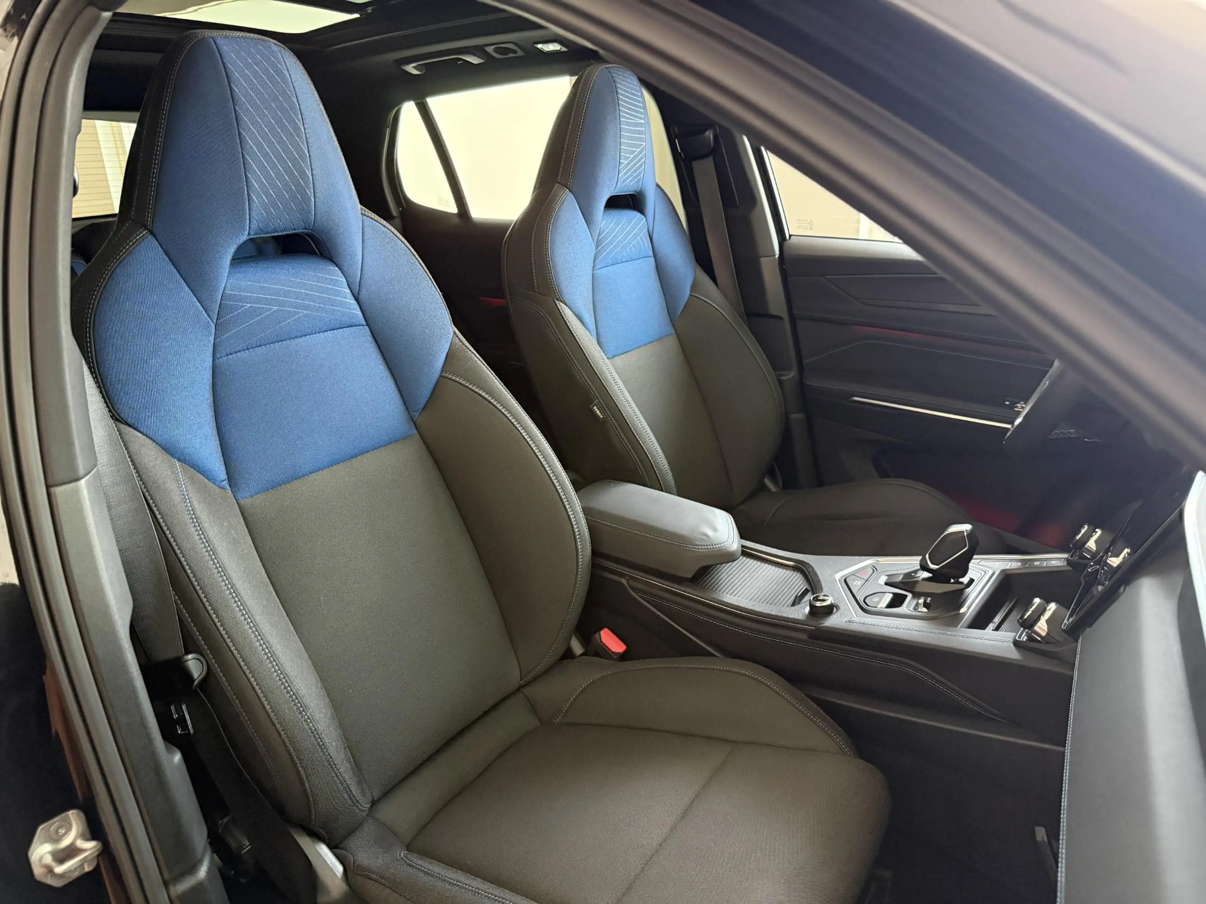 Lynk & Co 01 1.5 PHEV 261pk | Blackline | Zwarte hemel | Rolhoe — photo 28