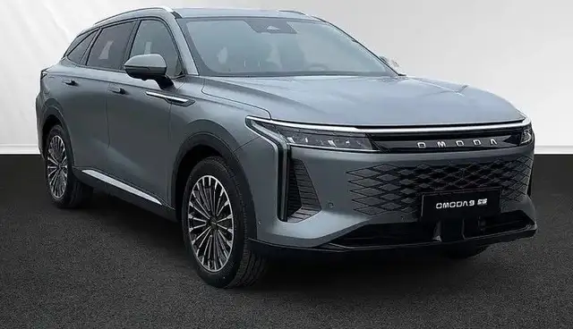 Omoda 9
