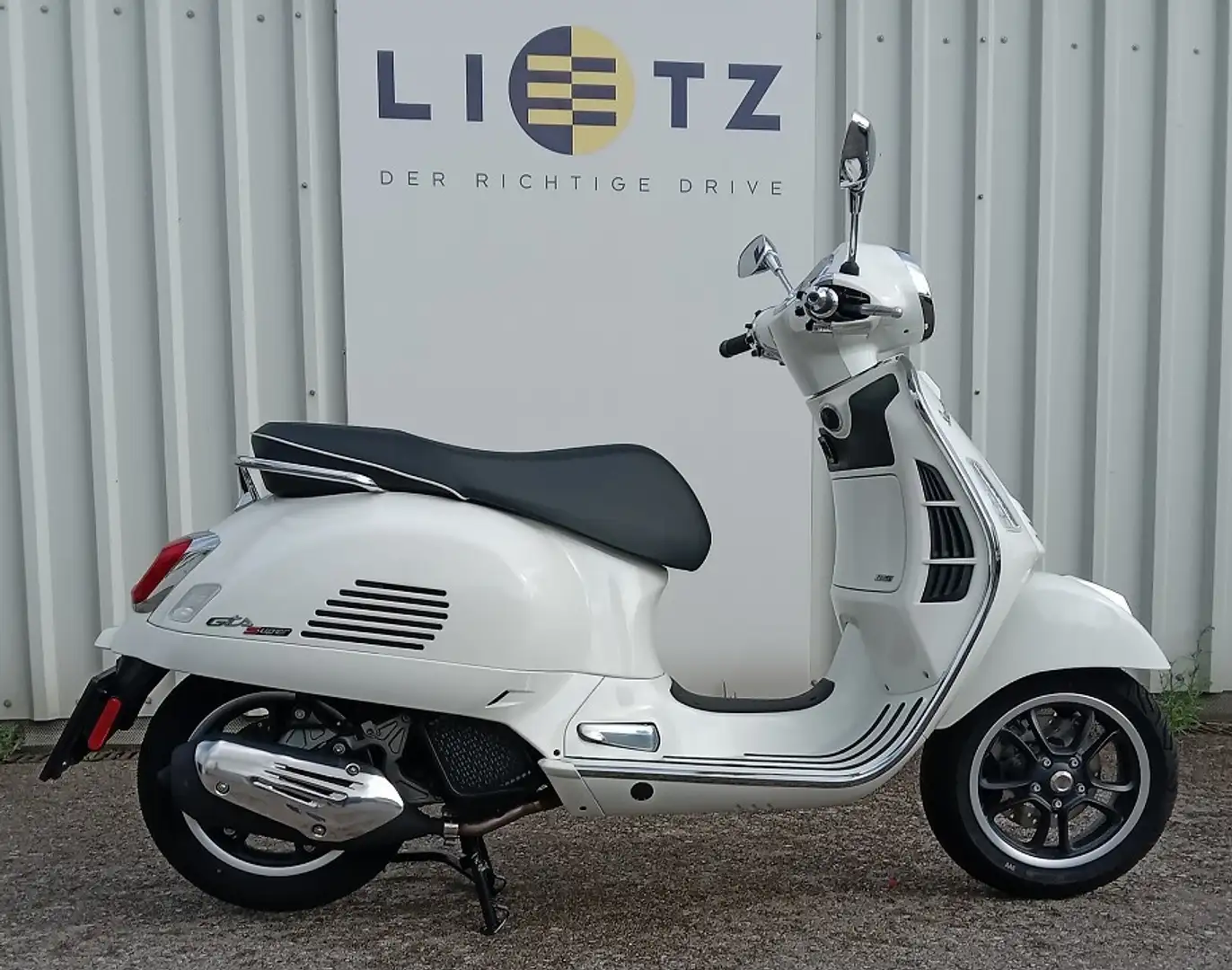 Vespa GTS 125 Super HPE ABS E5+ Weiß - 1