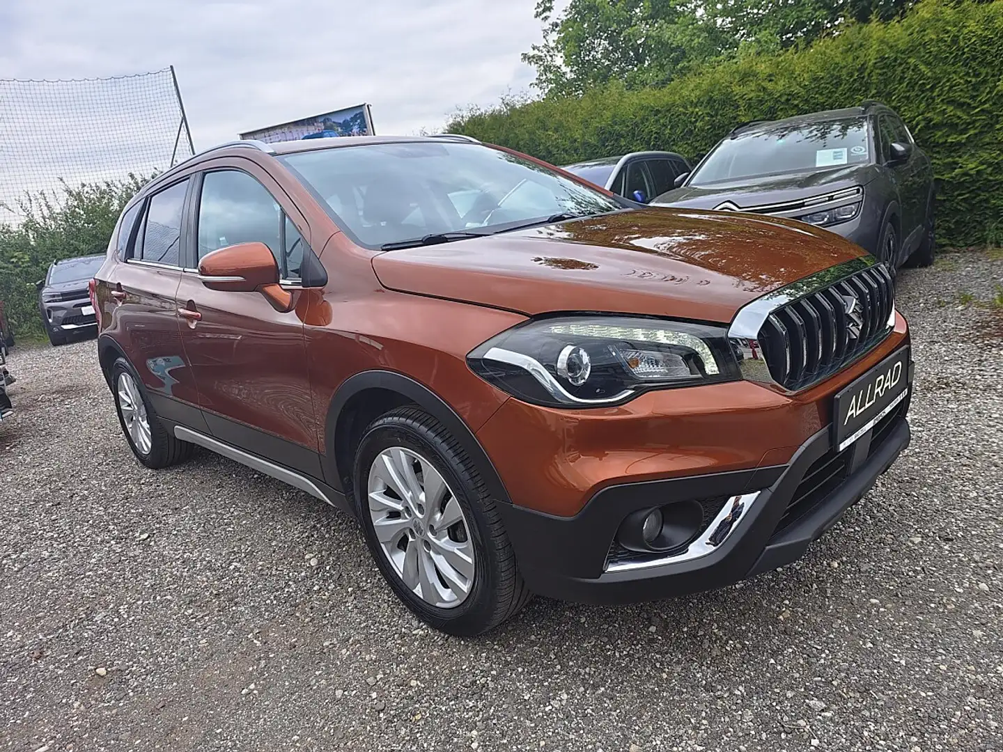 Suzuki SX4 S-Cross 1,0 DITC 4WD ALLRAD Shine **1. Besitz** Orange - 1