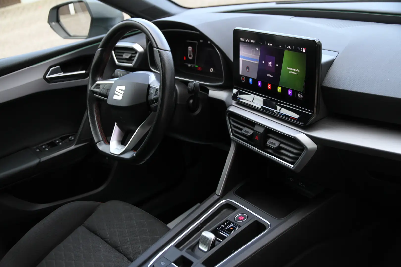 SEAT Leon e-Hybrid Sportstourer 1.4 TSI eHybrid PHEV FR Business Inte - 2