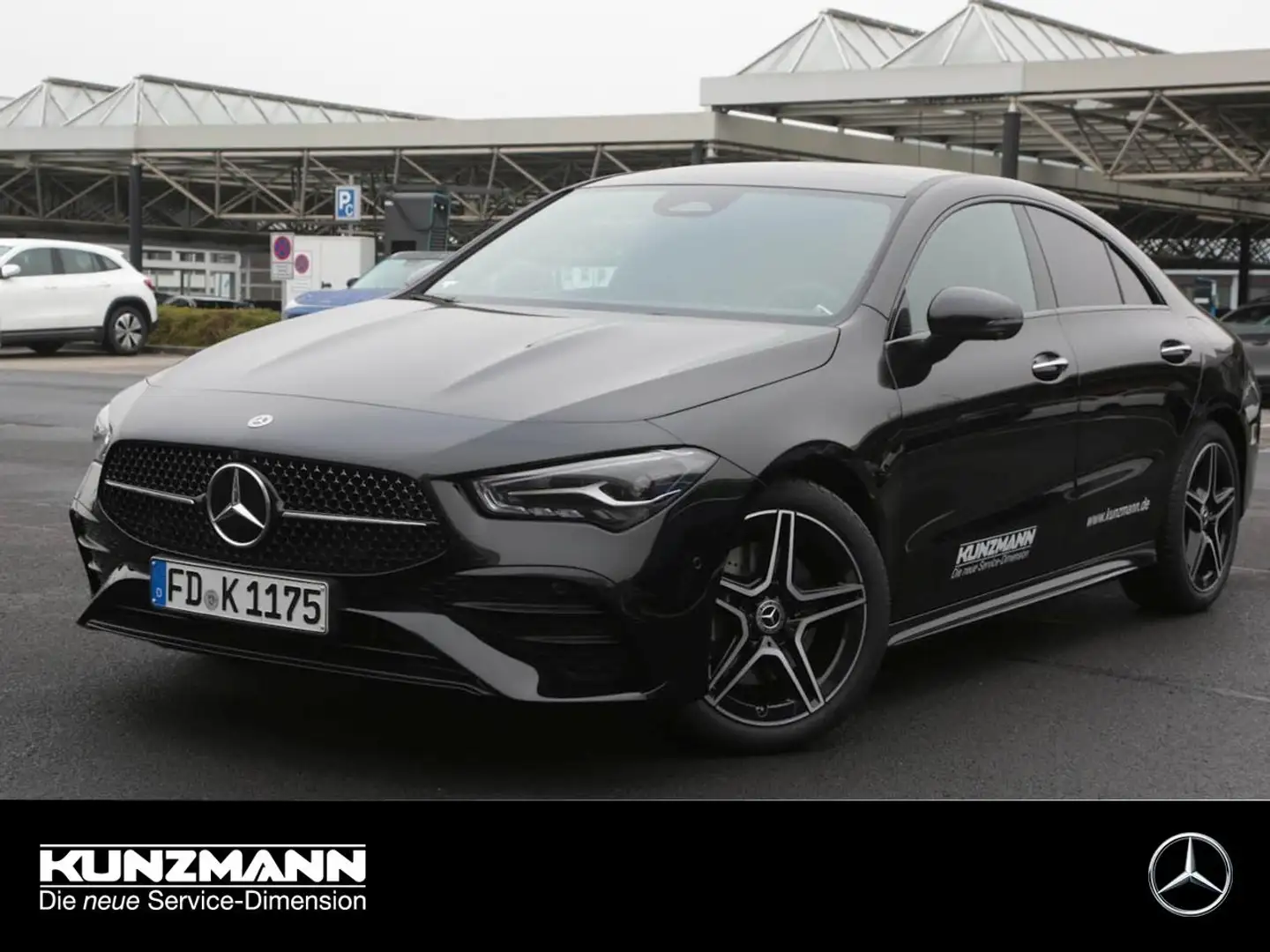 Mercedes-Benz CLA 200 Coupé AMG Night Panorama Distronic 360° Schwarz - 1