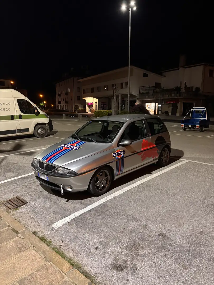 Lancia Y 1.2 16v Elefantino Rosso c/abs,clima - 1