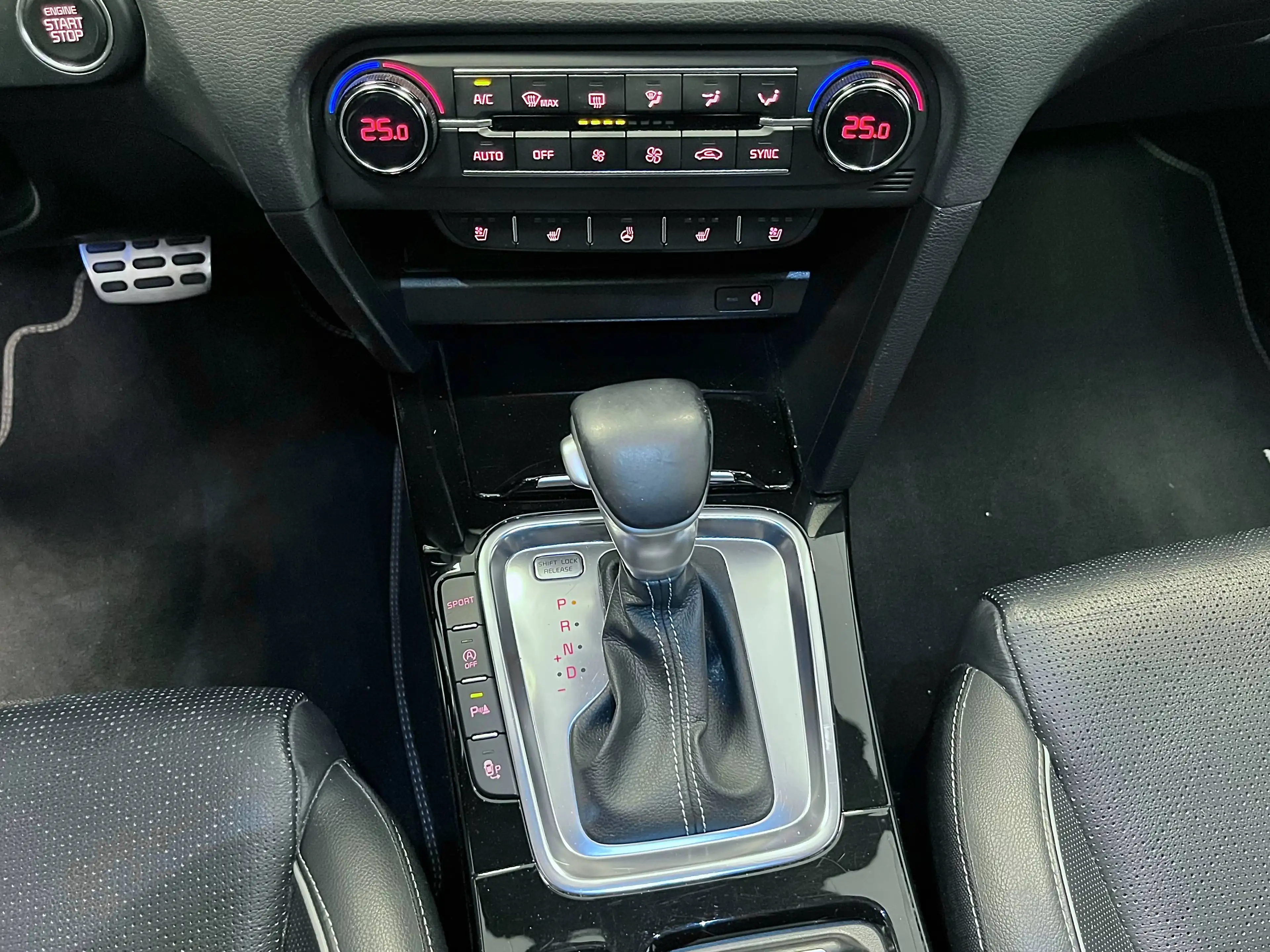 Kia ProCeed / pro_cee'd ProCeed 1.4 T-GDi GT-Line DCT ISG — photo 12