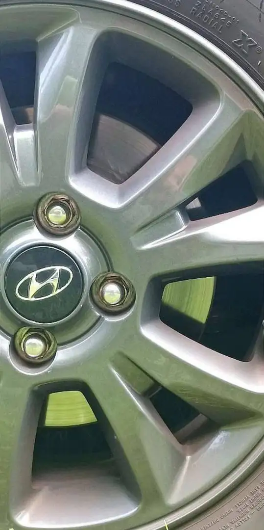 Hyundai i20 i20 1,25 Go Go Rot - 2