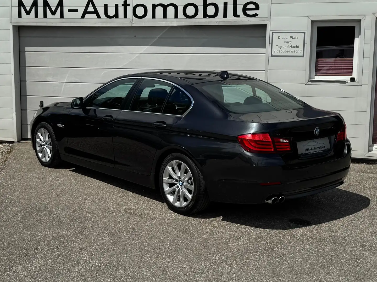 BMW 520 520 d*AHK*XENON*PDC*SHZ*SPORTSITZE*uvm Grau - 2