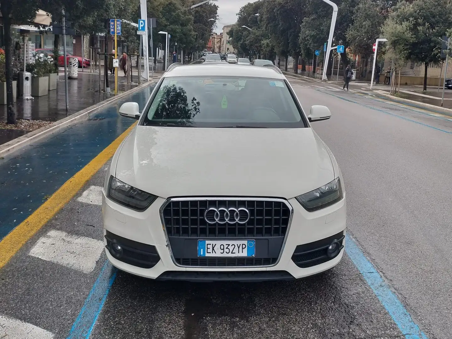 Audi Q3 2011 2.0 tdi 140cv Bianco - 1